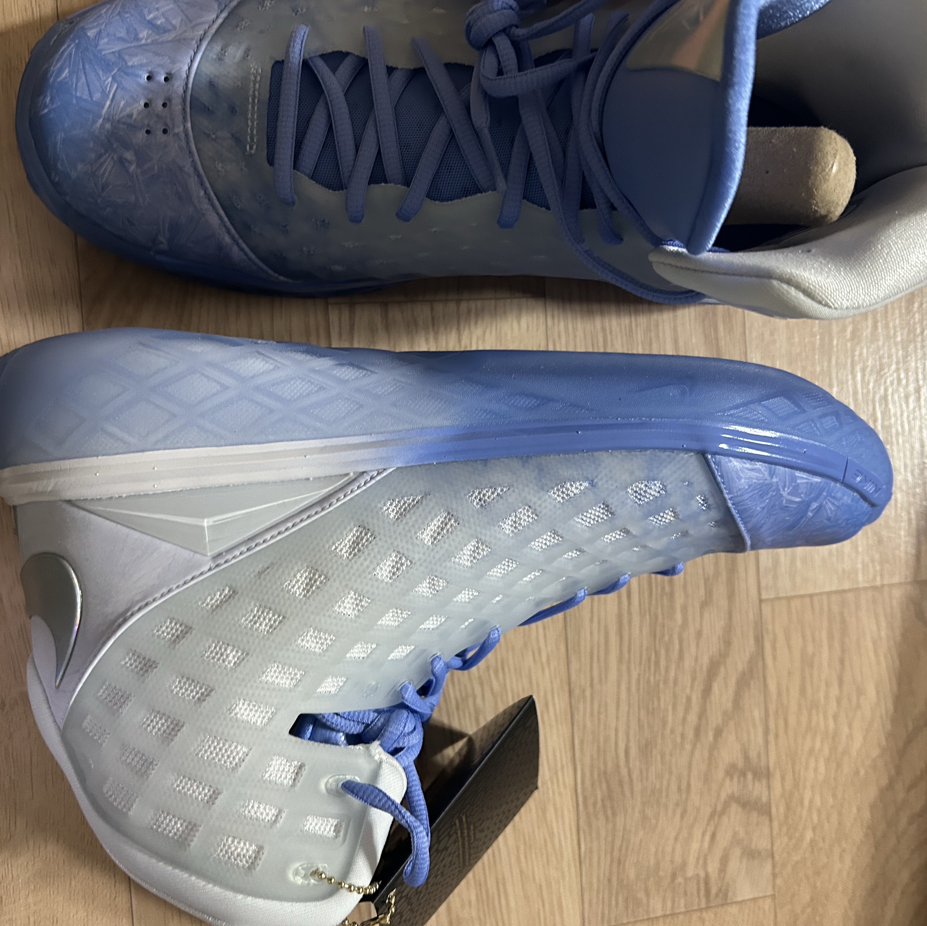 Nike Kobe 3 Proto Royal Pulse 착용 스타일