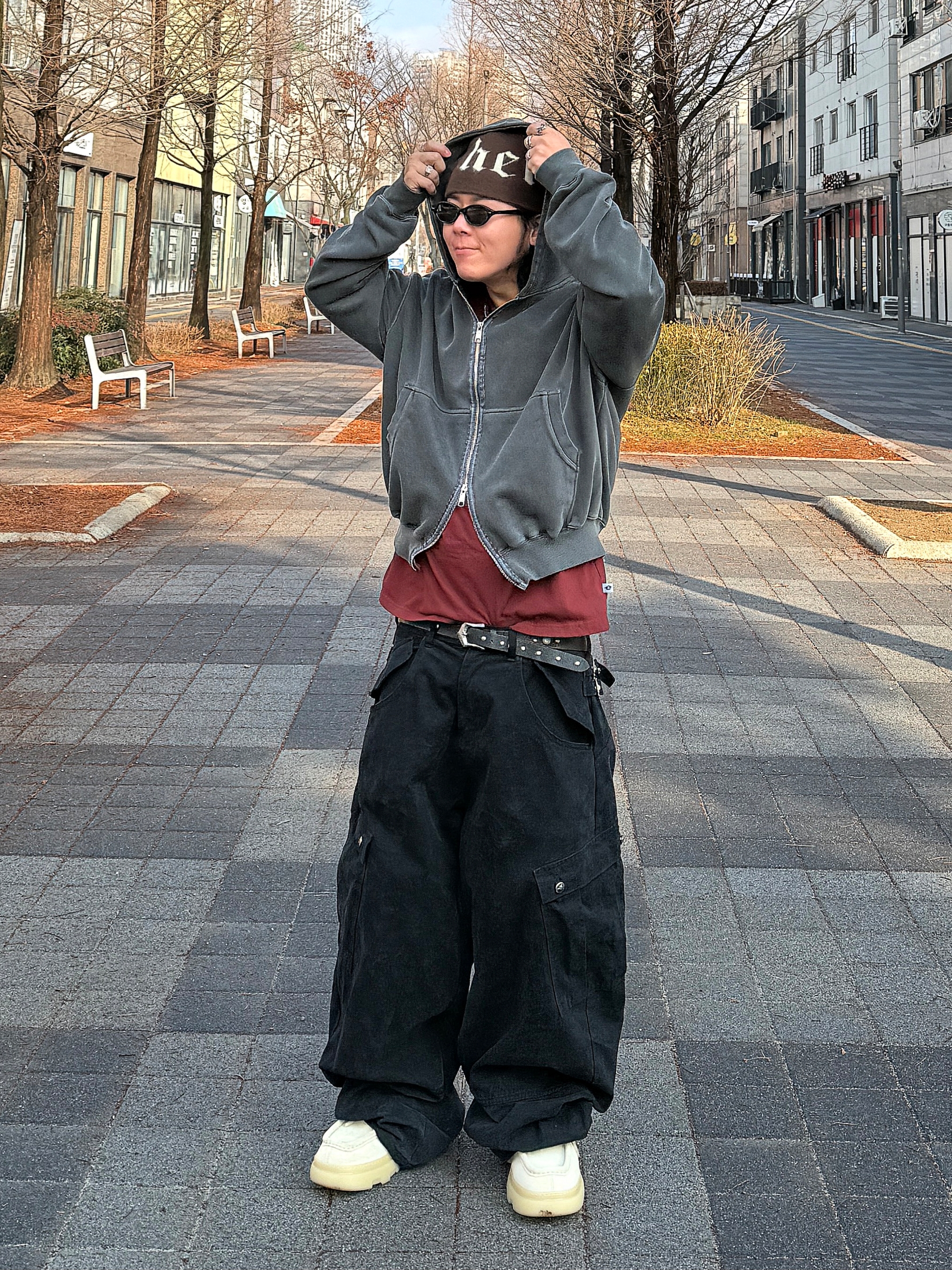 Aoiro x Pog Service Hikari M65 Curved Pants Vintage Black, Burberry Suede Creeper Mid Shoes Clay 착용 스타일 - 6