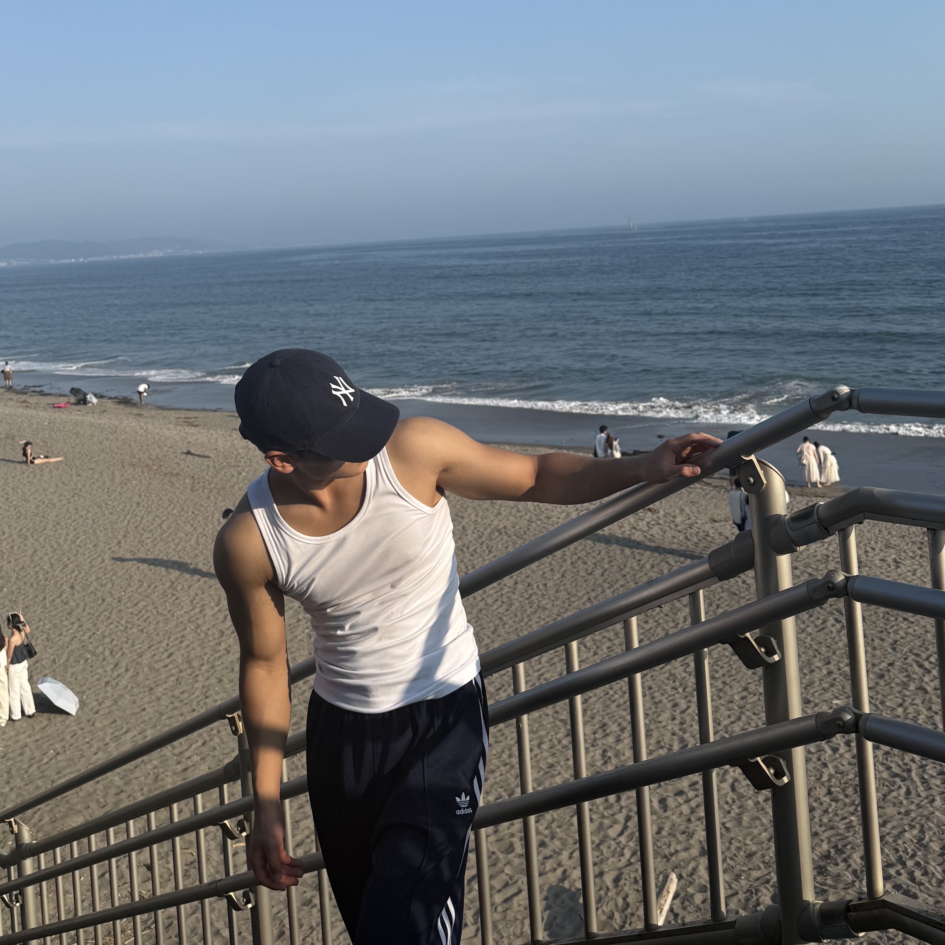 Adidas Adicolor Baggy Fit Firebird Track Pants Night Indigo - KR Sizing, 47 Brand New York Yankees Clean Up Navy 착용 스타일 - 1