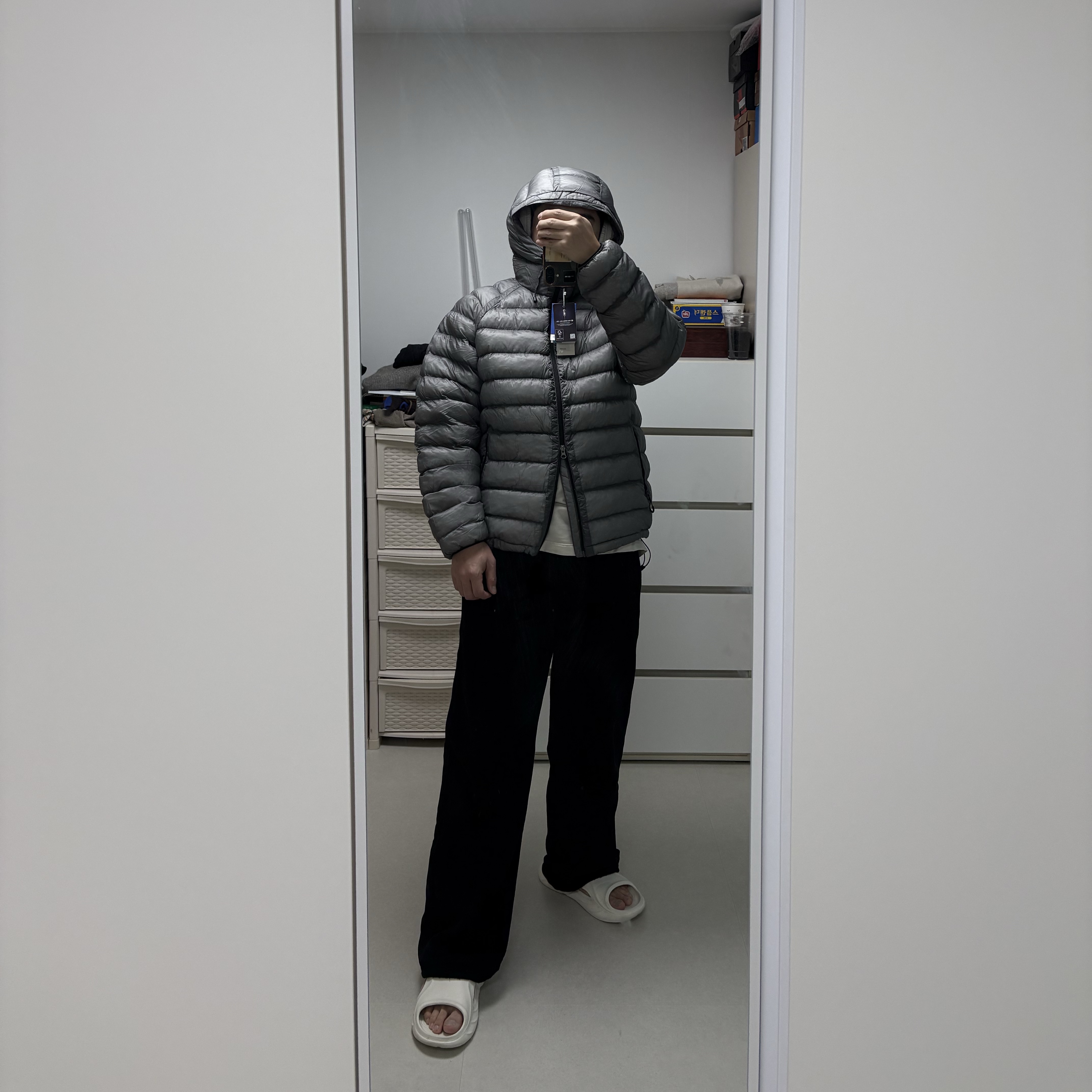 Suare women light seashell padded jumper gray, Uniqlo x Needles Fleece Wide Pants Black - KR 착용 스타일