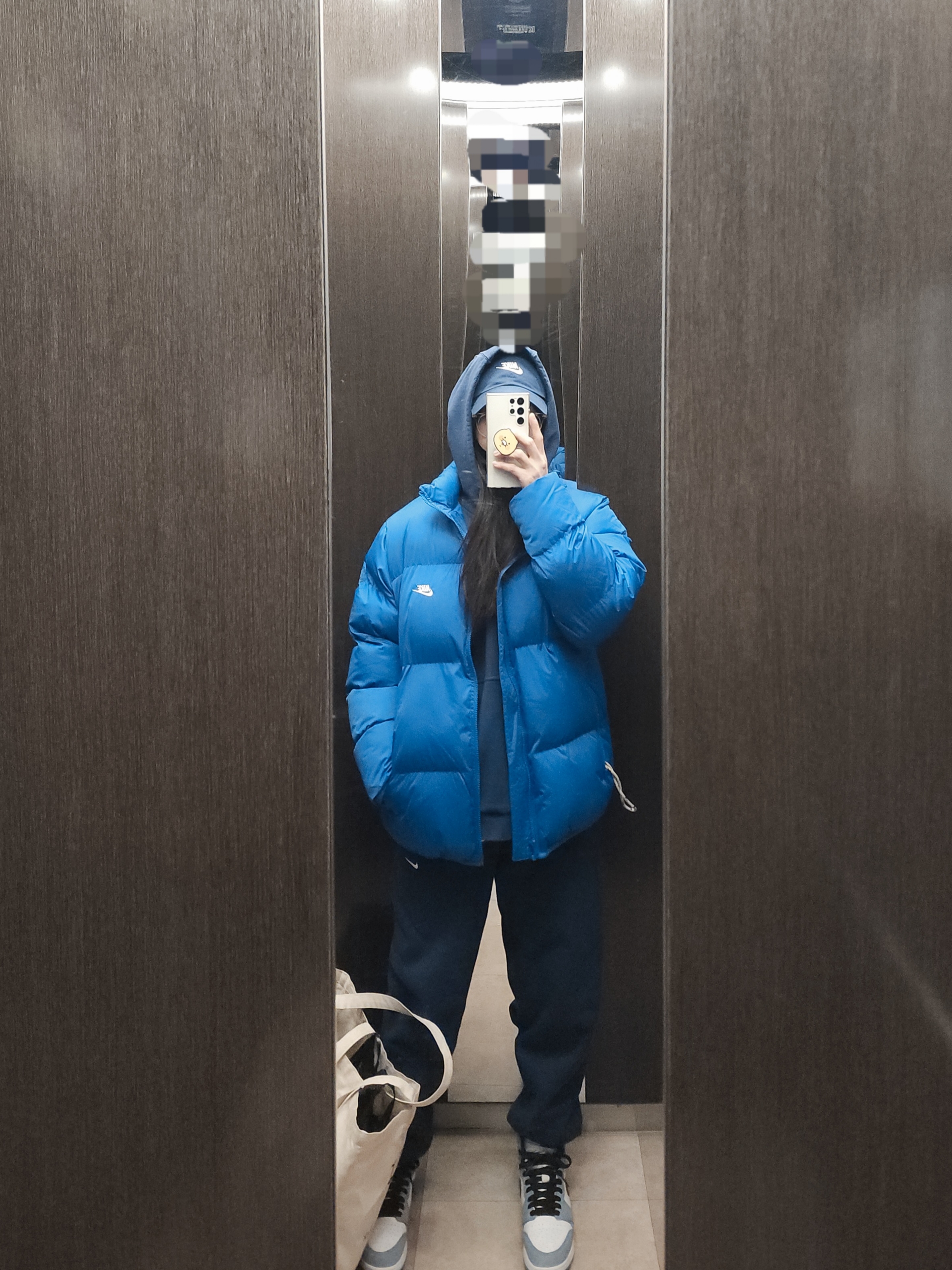 Nike NSW Puffer Jacket Game Royal White - Asia, (GS) Jordan 1 Retro High OG University Blue 착용 스타일