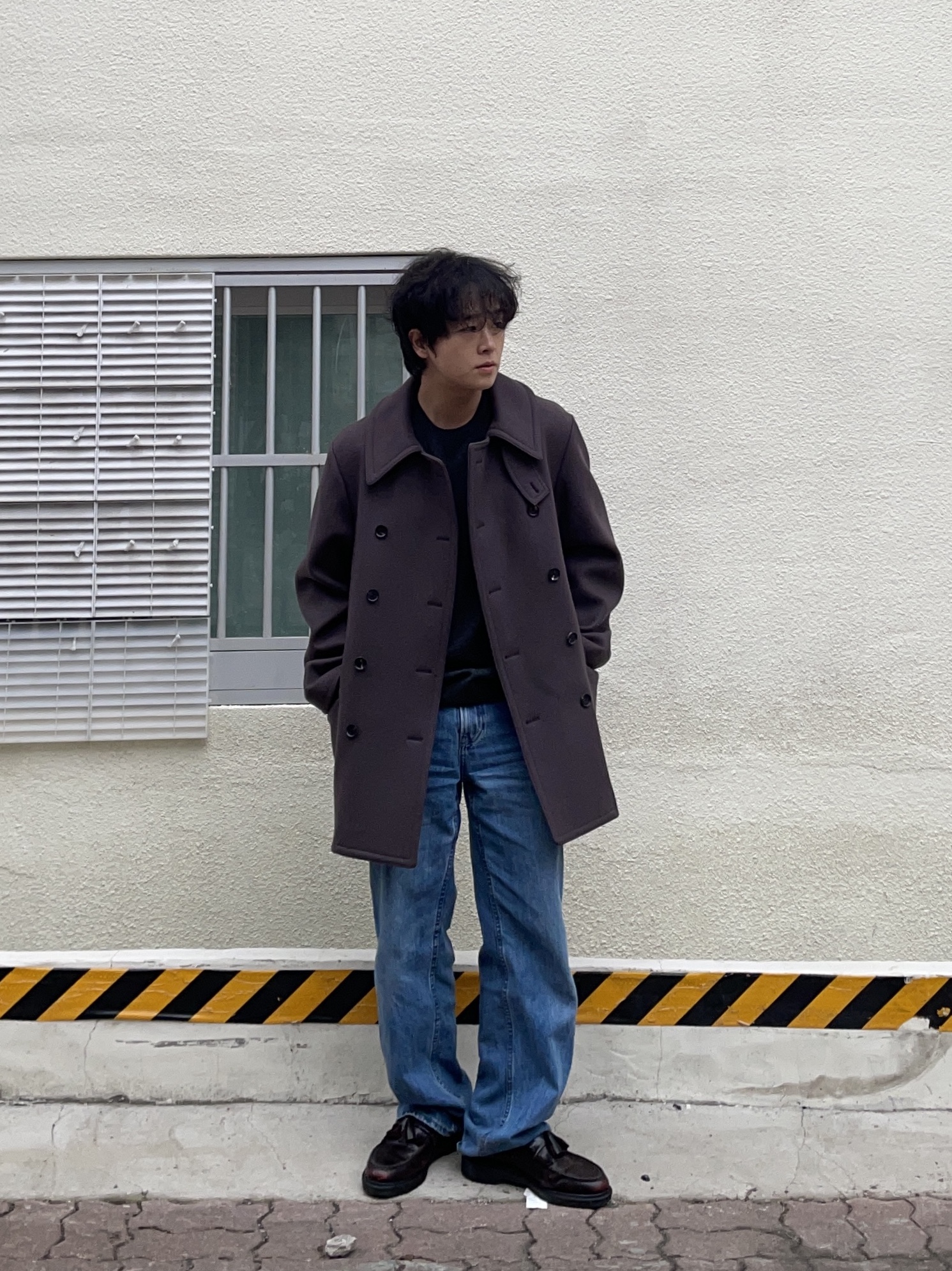 Uniqlo x JW Anderson Straight Jean Blue - KR, Dr. Martens Adrian Arcadia Leather Loafers Cherry Red 착용 스타일