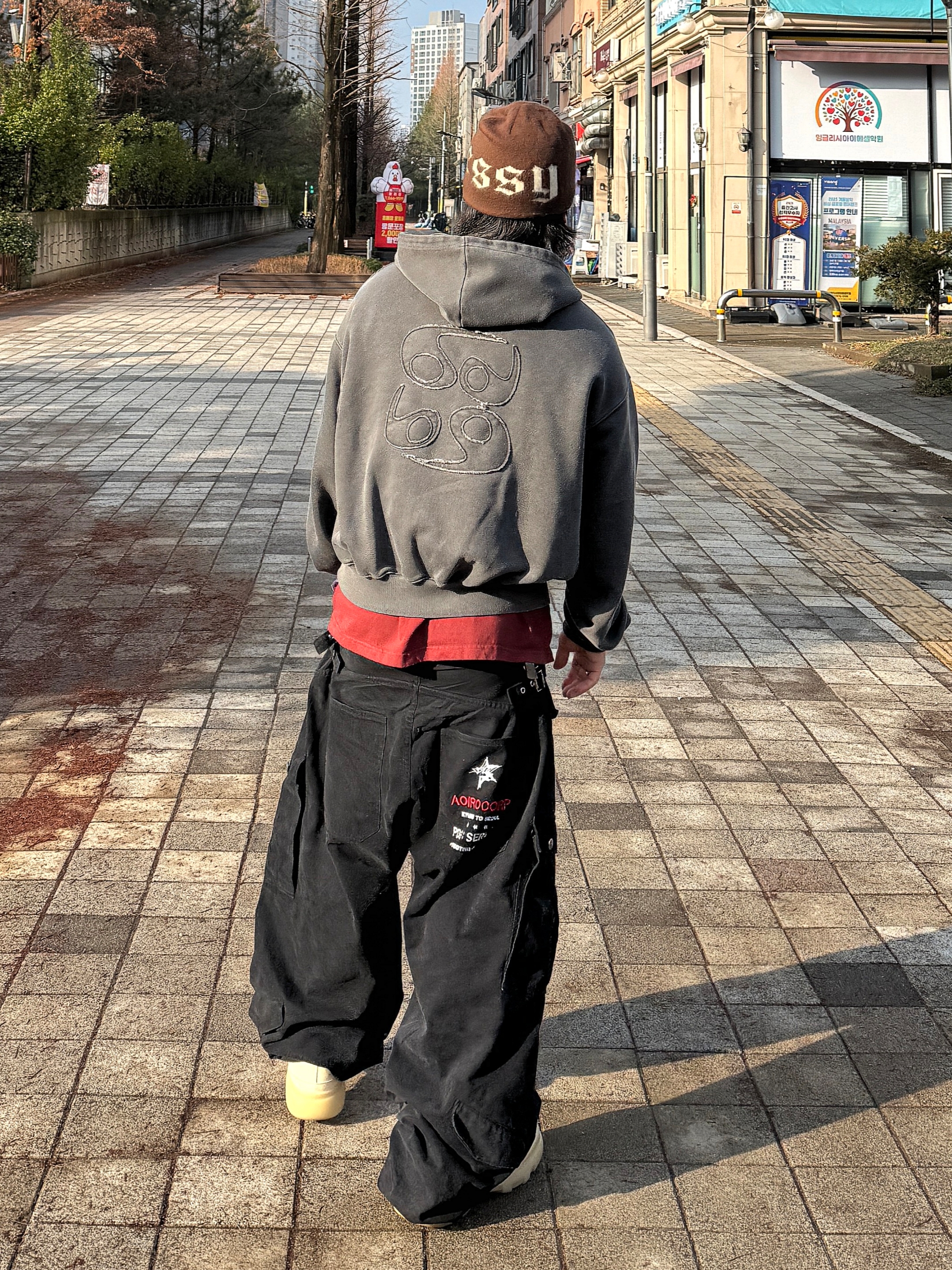 Aoiro x Pog Service Hikari M65 Curved Pants Vintage Black, Burberry Suede Creeper Mid Shoes Clay 착용 스타일 - 9