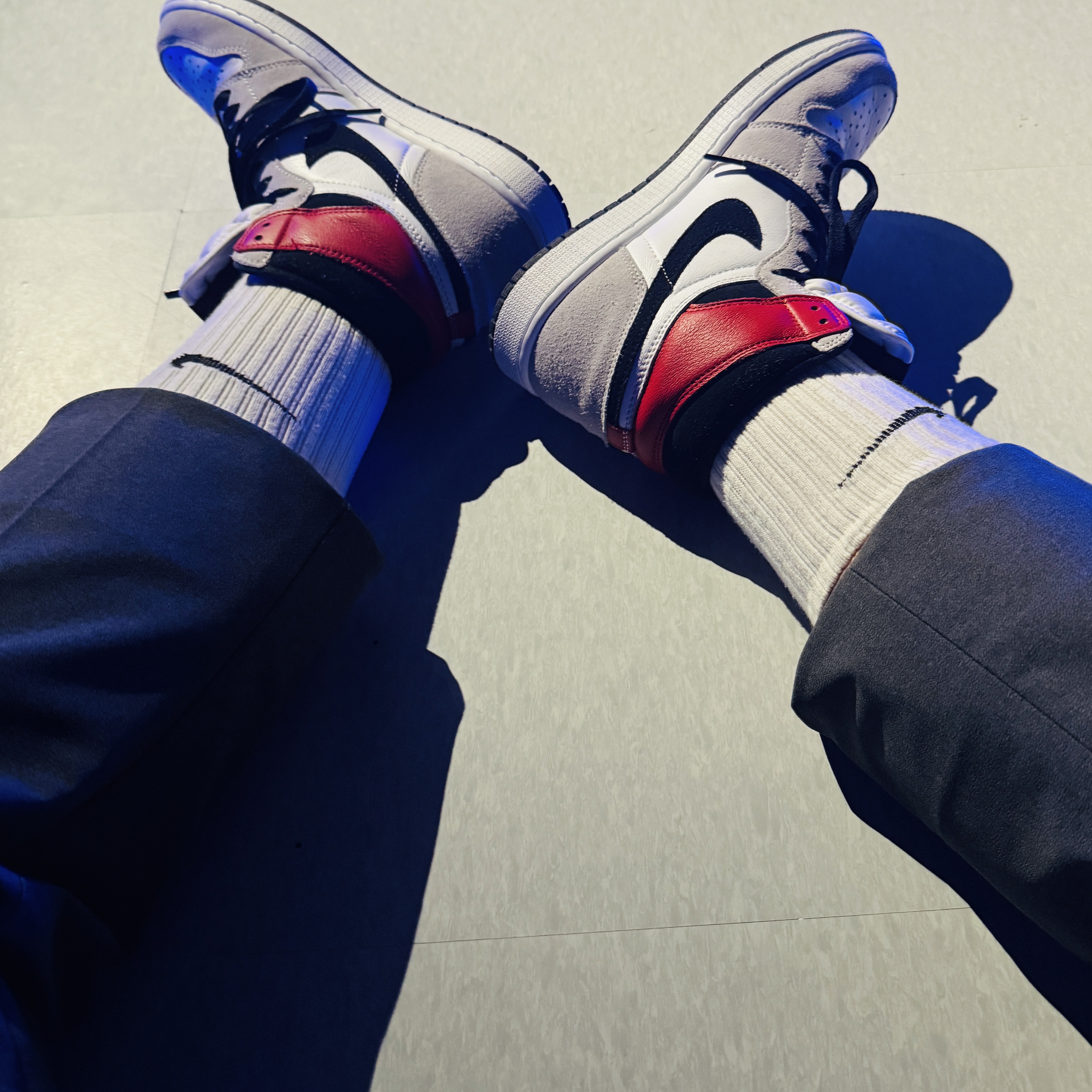 Jordan 1 Retro High OG Light Smoke Grey 착용 스타일