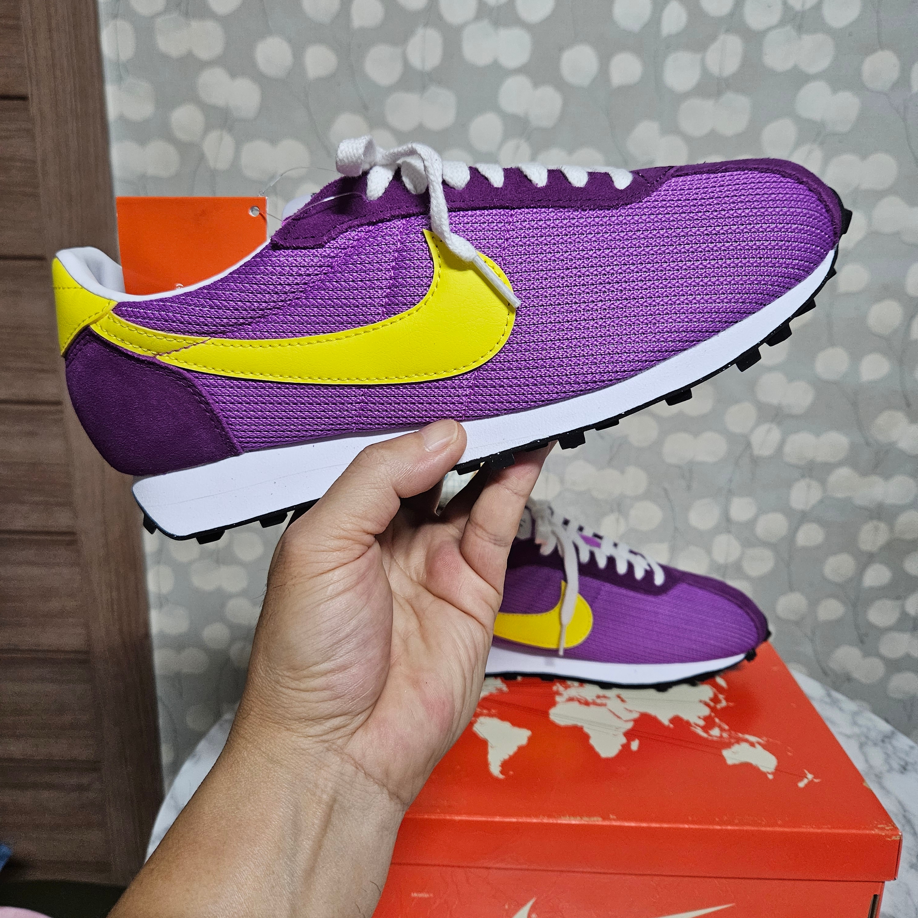 (W) Nike x Stranger Things LD-1000 Fuchsia Dream Opti Yellow 착용 스타일 - 1