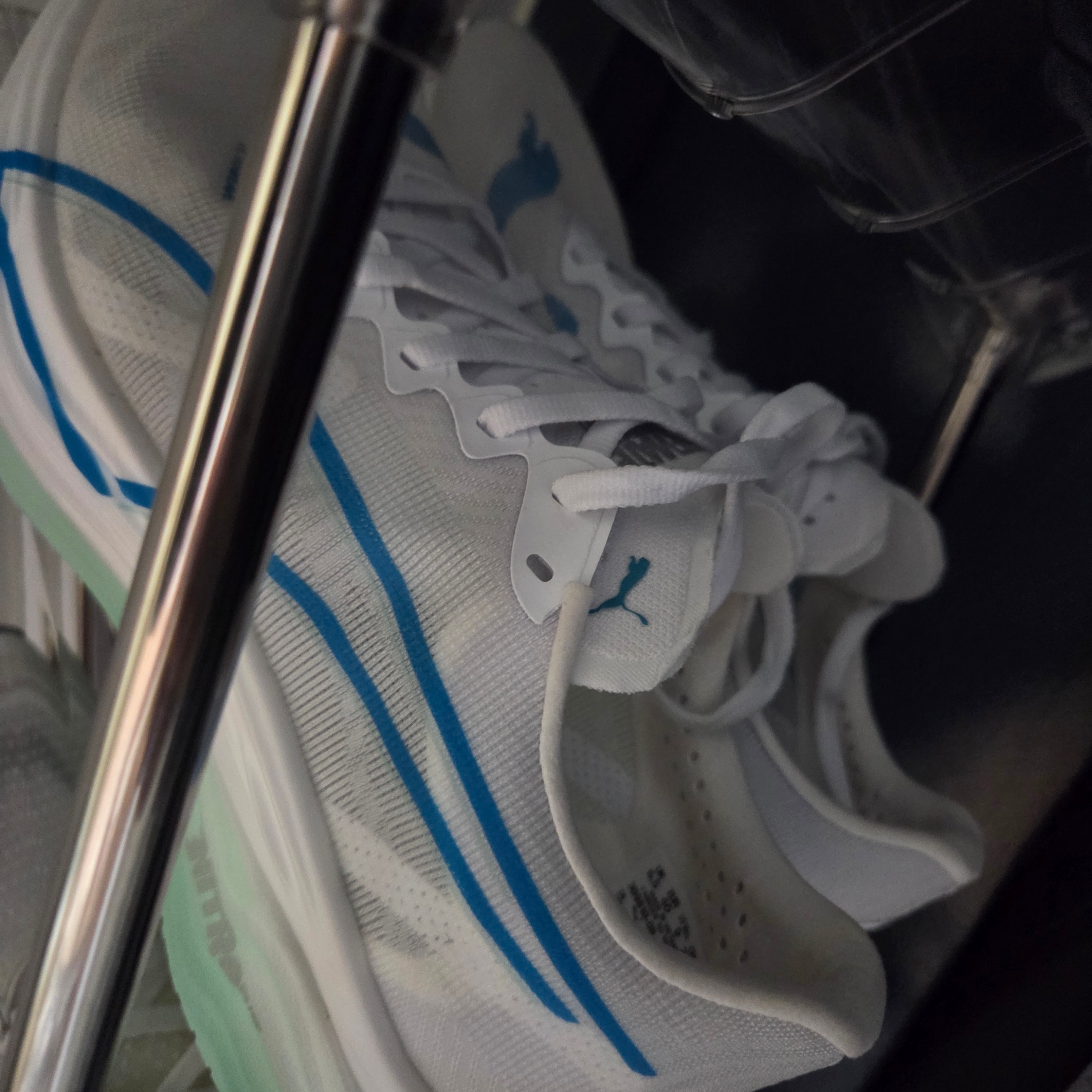 (W) Puma Deviate Nitro Elite 3 White Speed Blue 착용 스타일