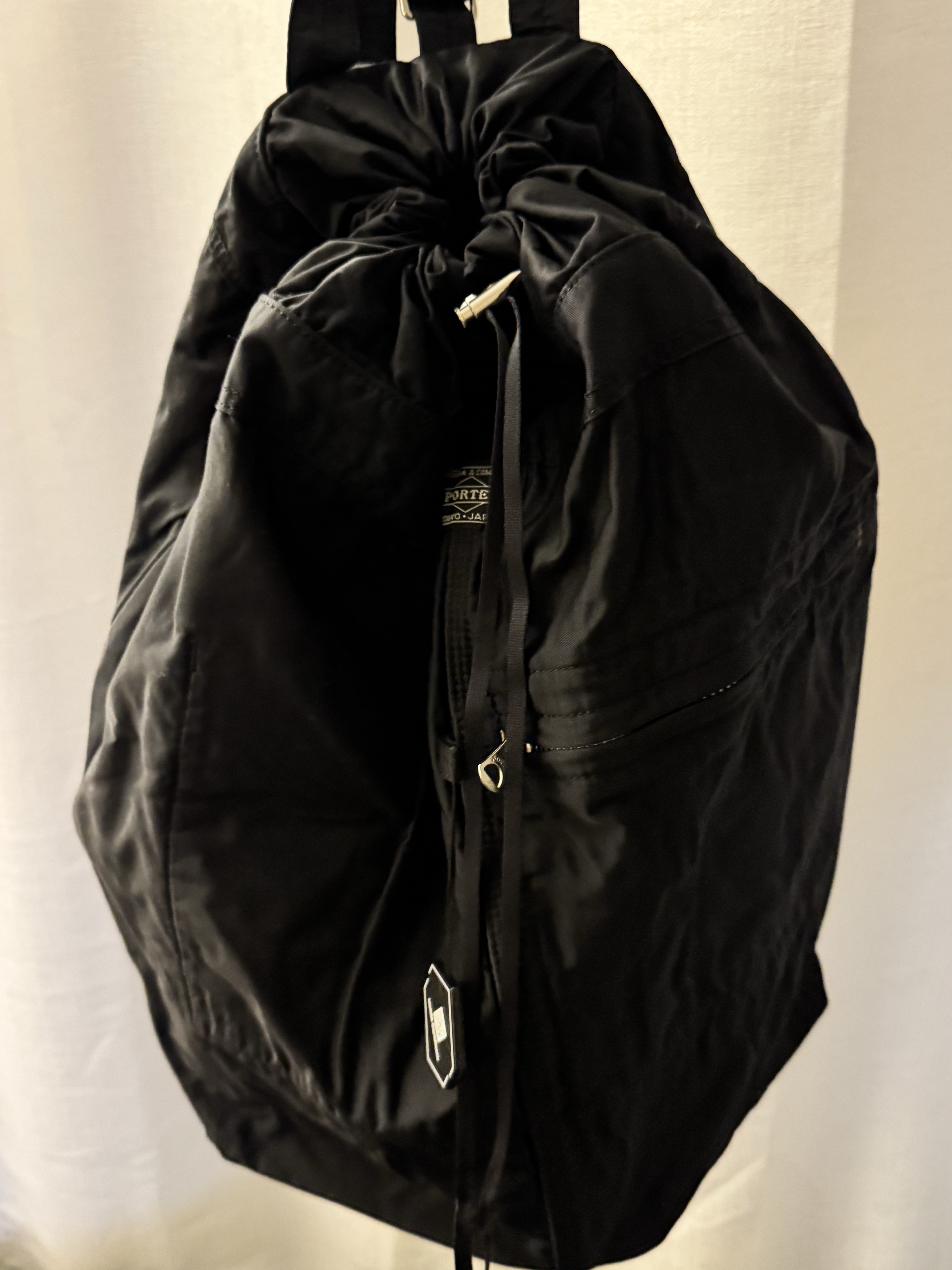Porter Mile Knapsack Black 착용 스타일 - 1