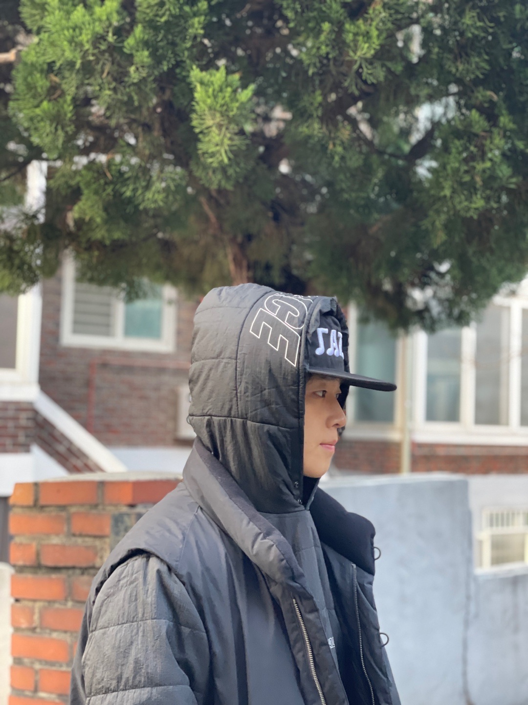 [KREAM 단독] Kikozy New Jazz Cap Black, Adidas x Sean Wotherspoon Superstar Superearth Black 착용 스타일 - 3