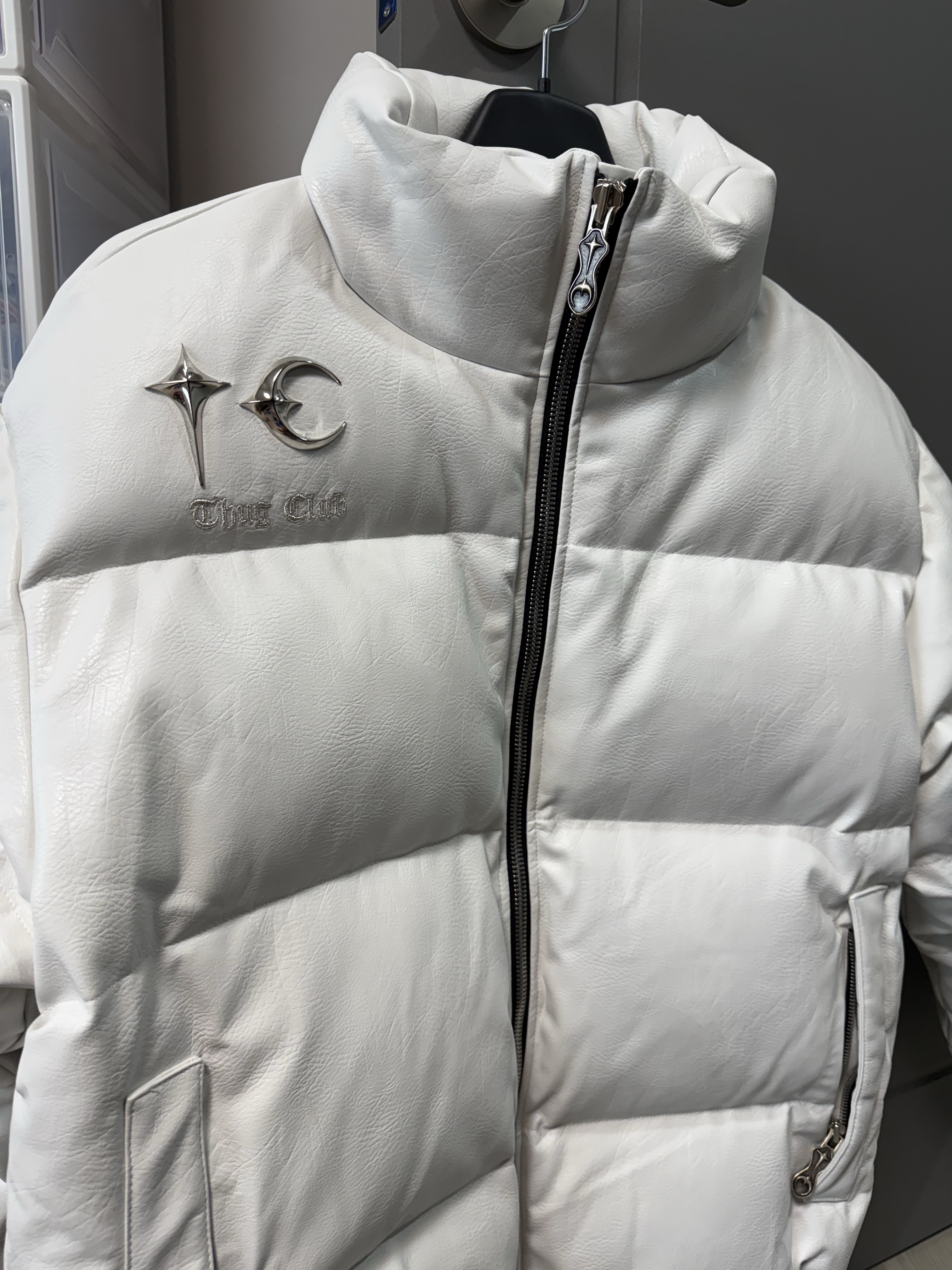 Thug Club Leather Puffer Jacket White (Duck Down) 착용 스타일
