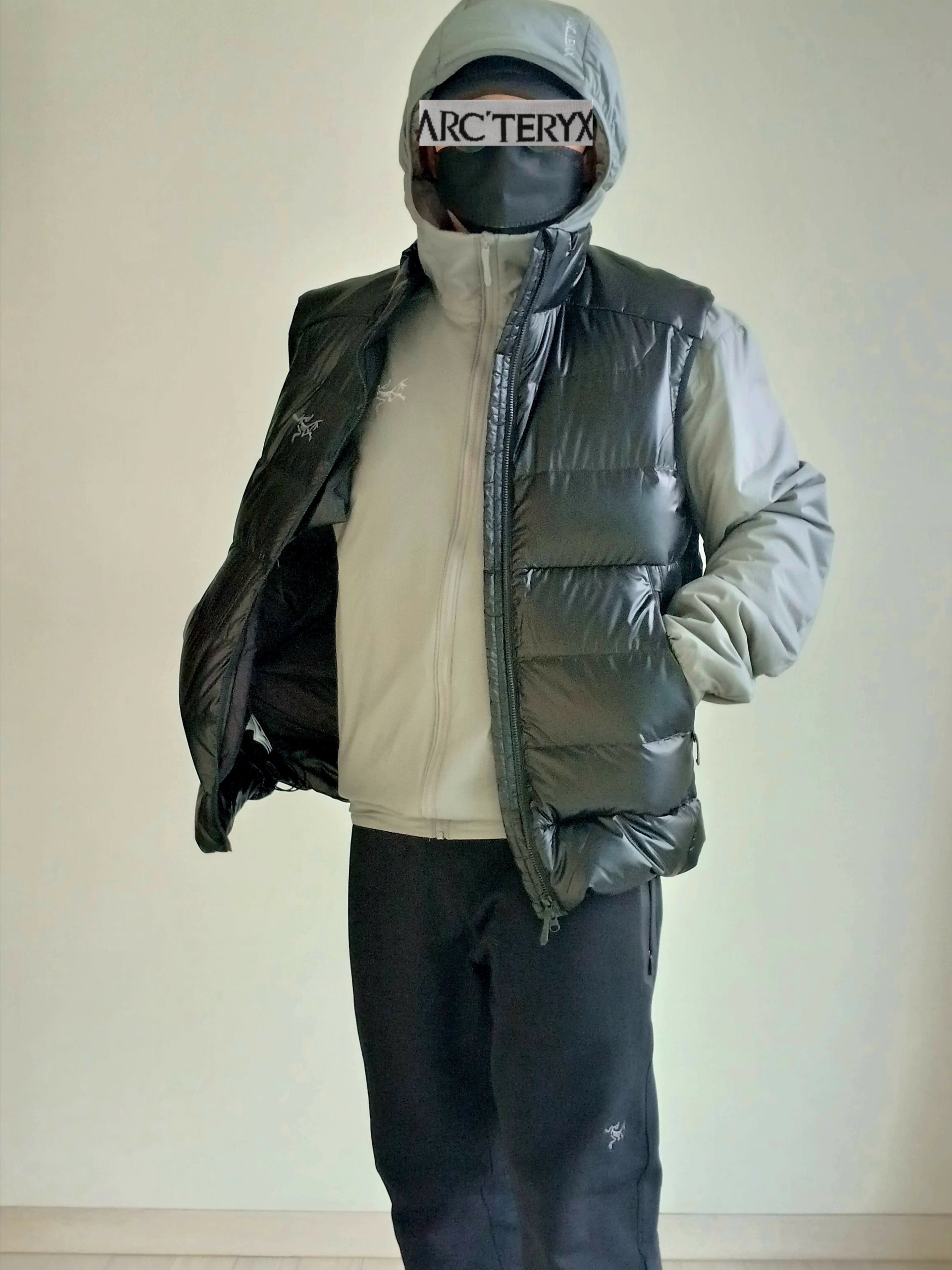 Arc'teryx Atom Hoody Void, Arc'teryx Cerium SV Vest Black 착용 스타일 - 6