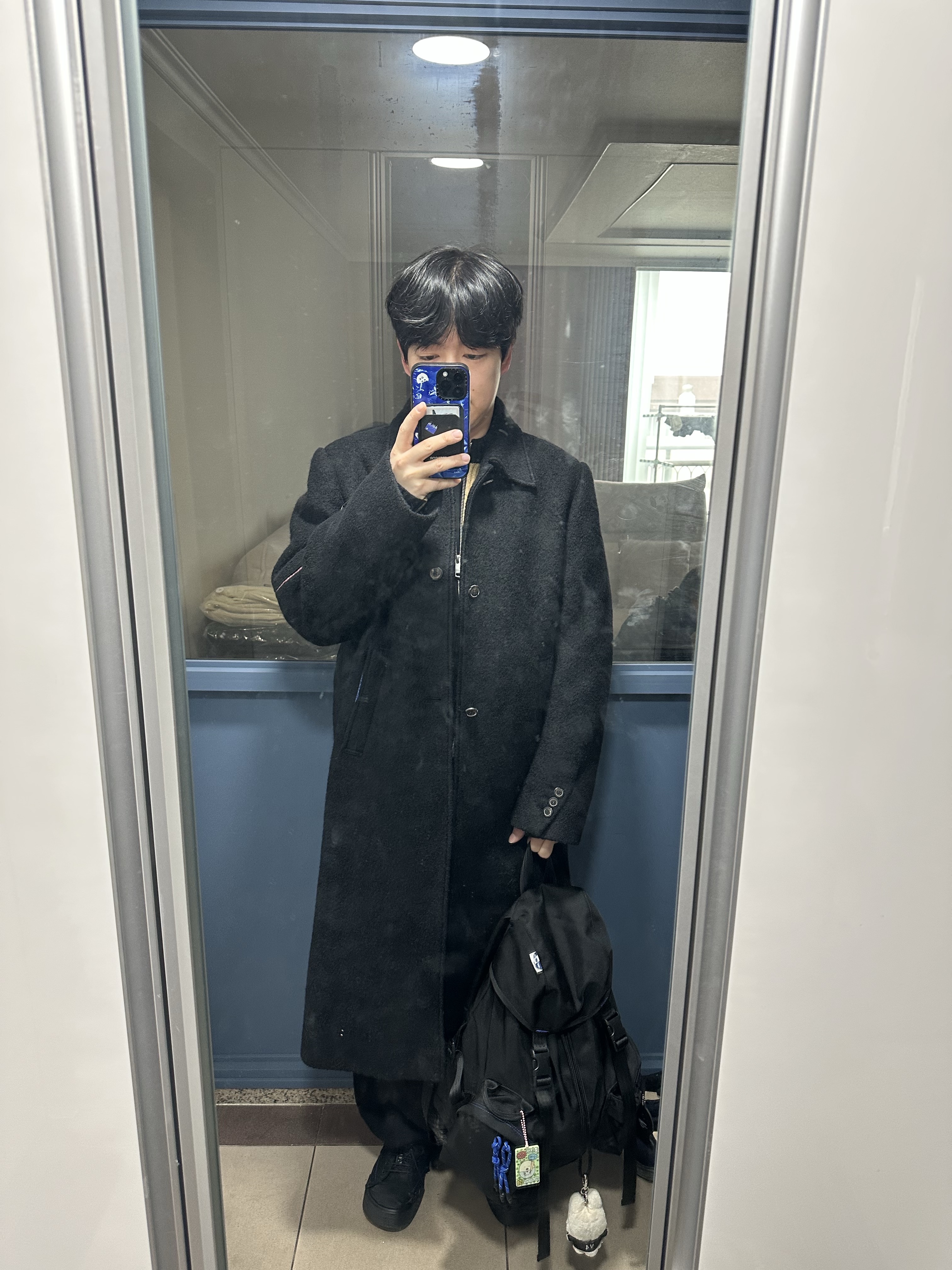 Ader Error Edin Coat Noir, Ader Error Acy Rucksack Noir 착용 스타일