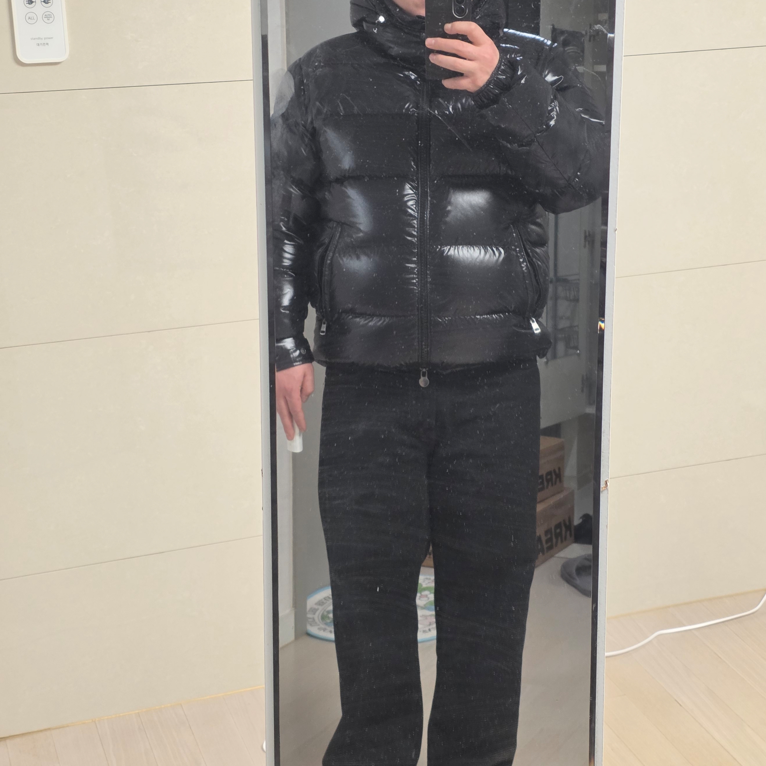 Moncler Maya Hooded Short Down Jacket Black - 25FW 착용 스타일