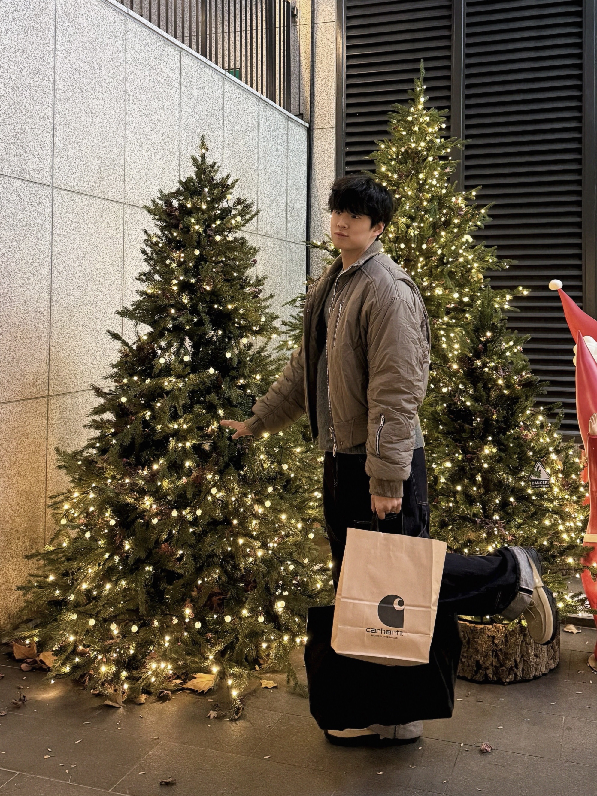 Haleine Highneck Bomber Padding Khaki Beige, [KREAM 단독] Millo Archive X Negative Three Crescendo Desert Boots Beige 착용 스타일 - 4