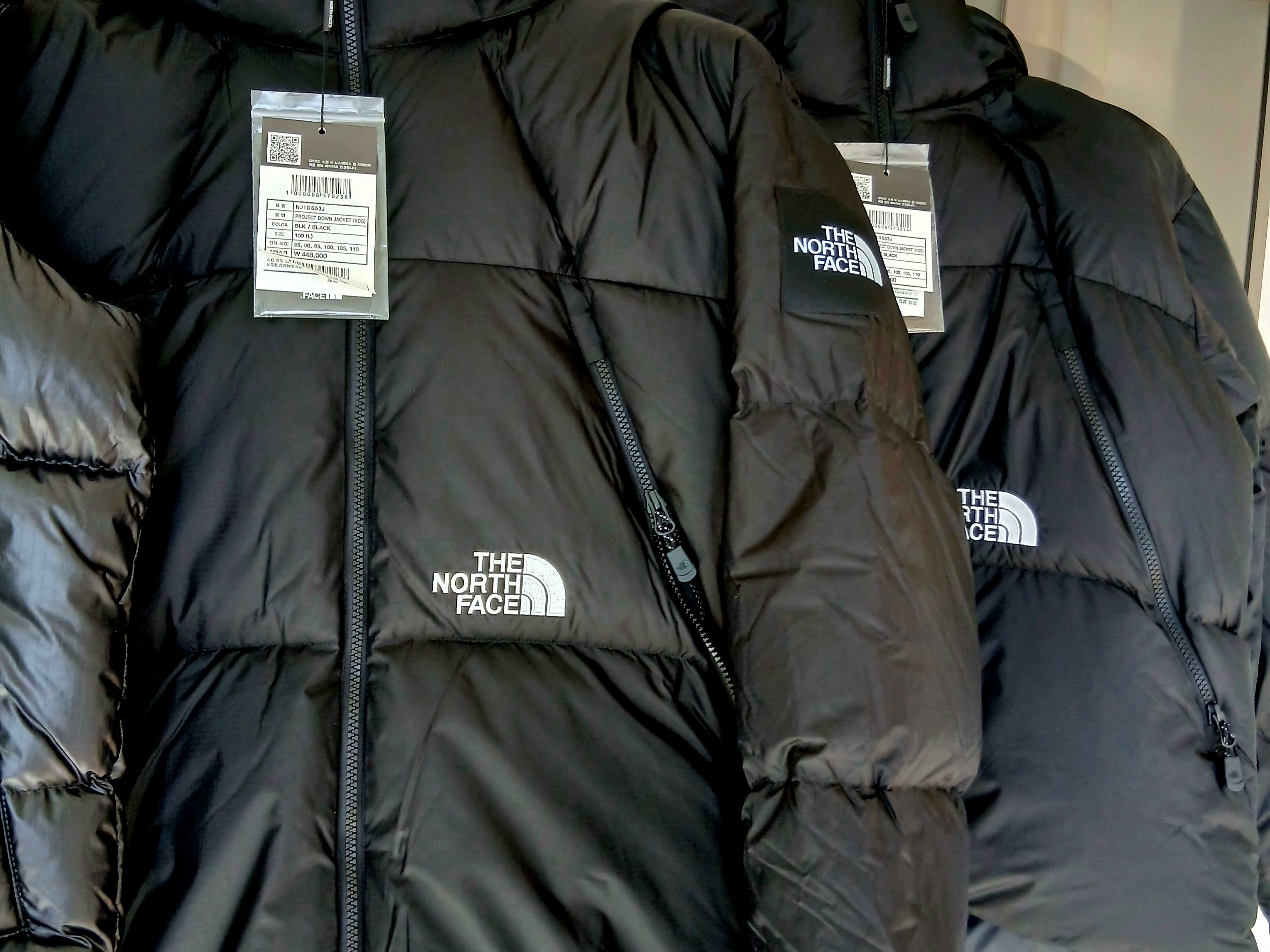 The North Face White Label Novelty Nuptse Down Vest Black, The North Face White Label Novelty Nuptse Down Vest Black 착용 스타일 - 6
