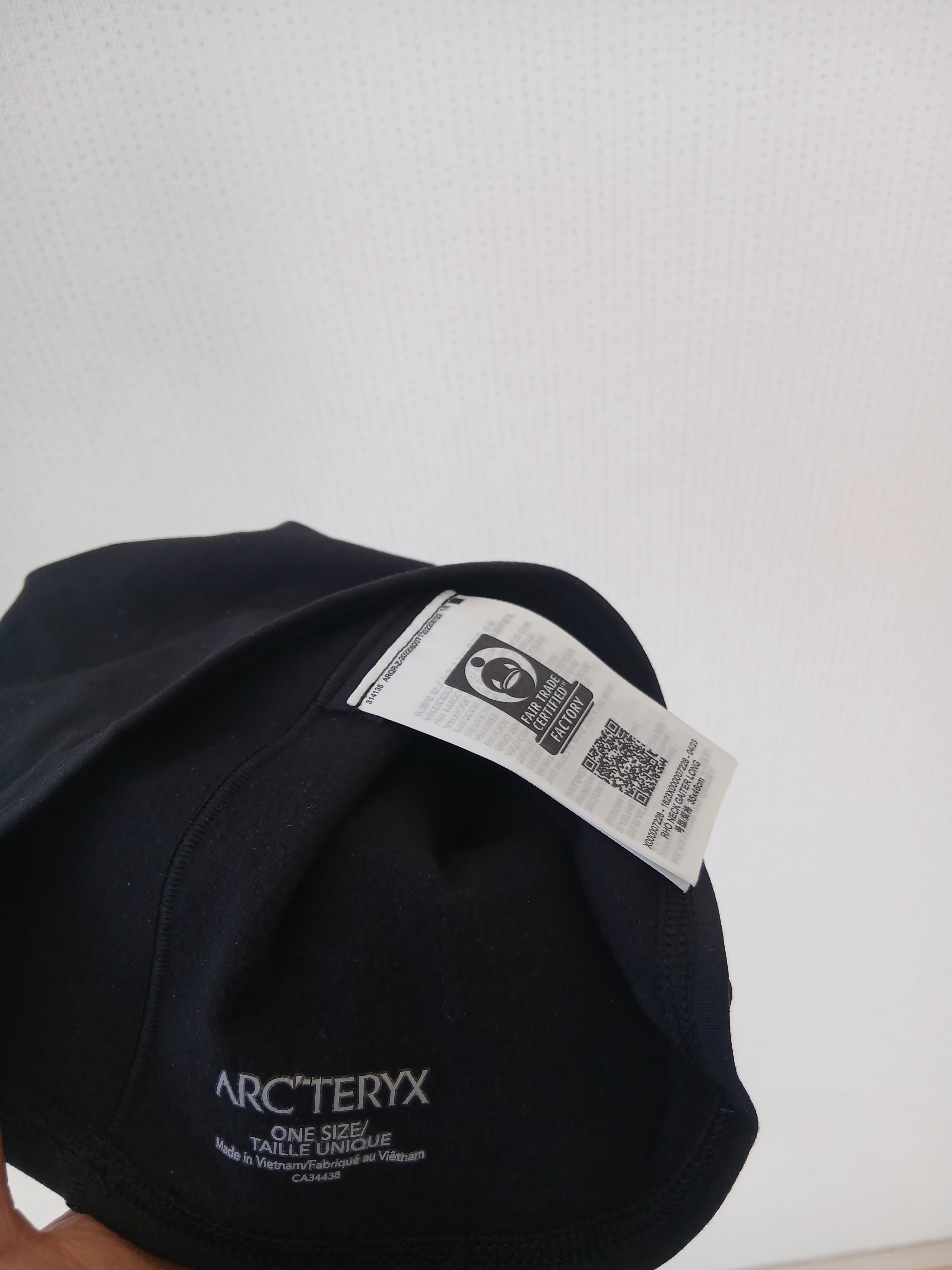 Arc'teryx Rho Neck Gaiter Long Black, Arc'teryx Nuclei SV Parka  LT Vitality 착용 스타일 - 3