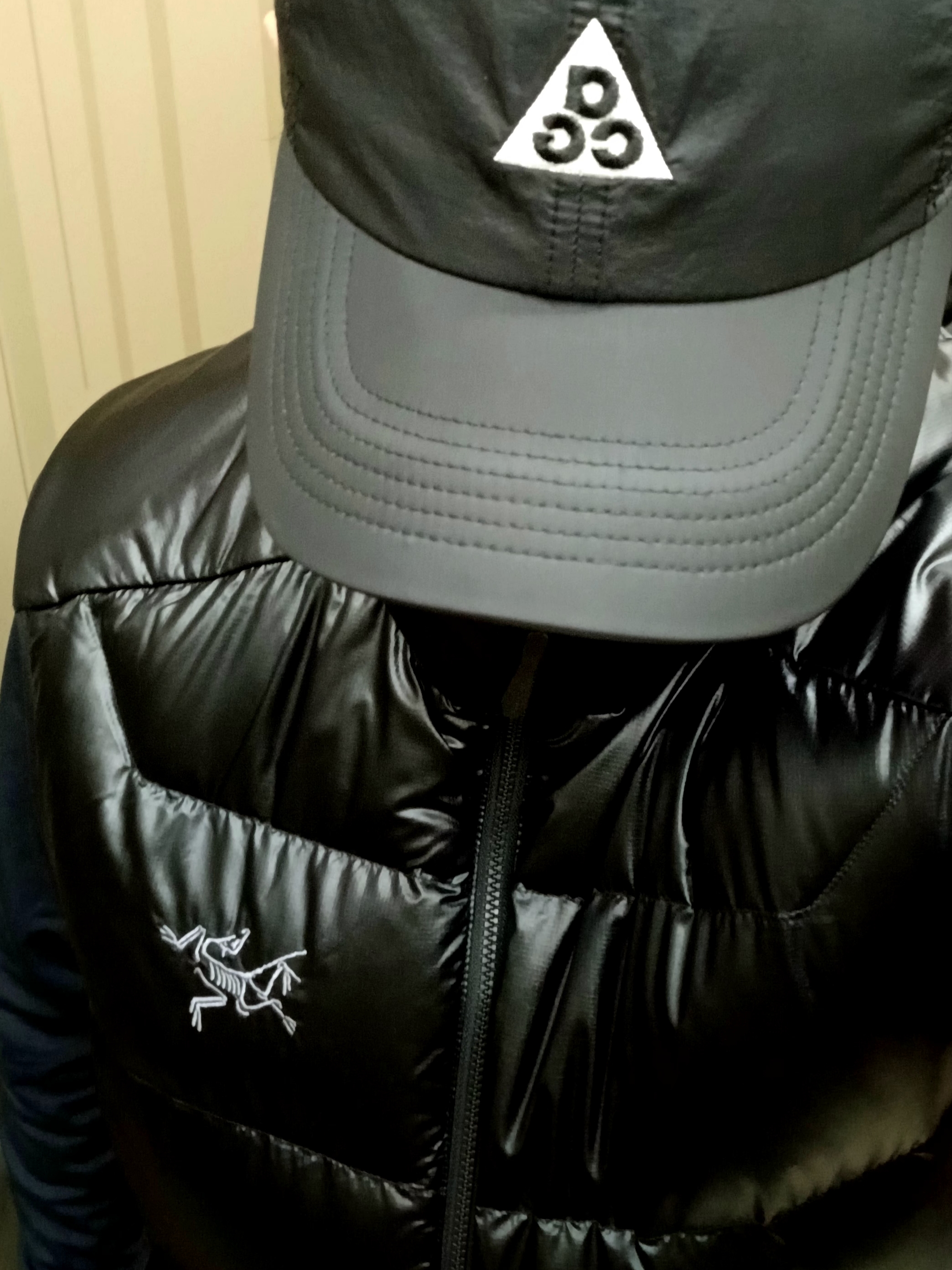 Arc'teryx Cerium SV Hoody Black, Arc'teryx Kyanite LT Hoody Black 착용 스타일 - 2