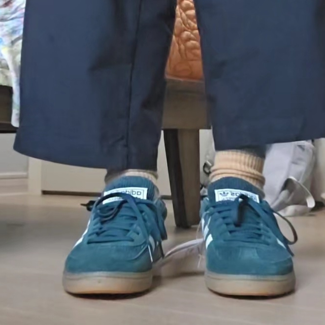 (W) Adidas Handball Spezial Mineral Green Off White 착용 스타일 - 1