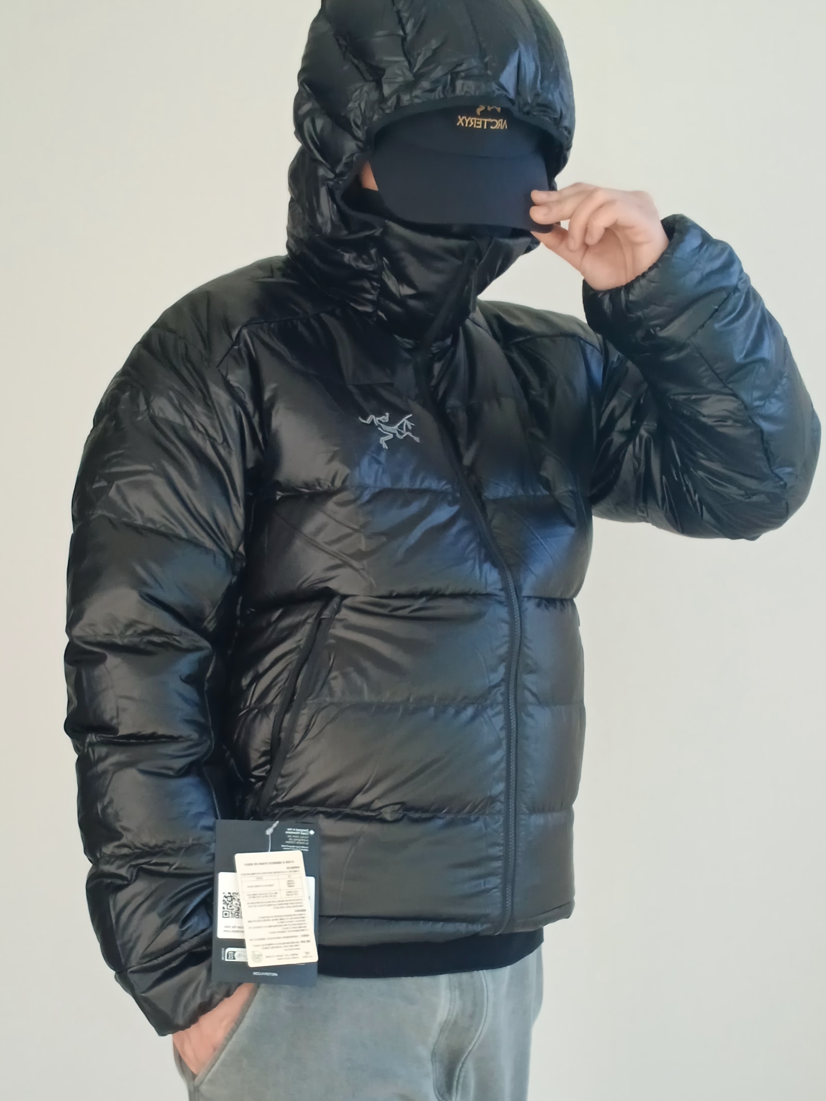 Arc'teryx Cerium SV Hoody Black, Arc'teryx Kyanite LT Hoody Black 착용 스타일 - 4