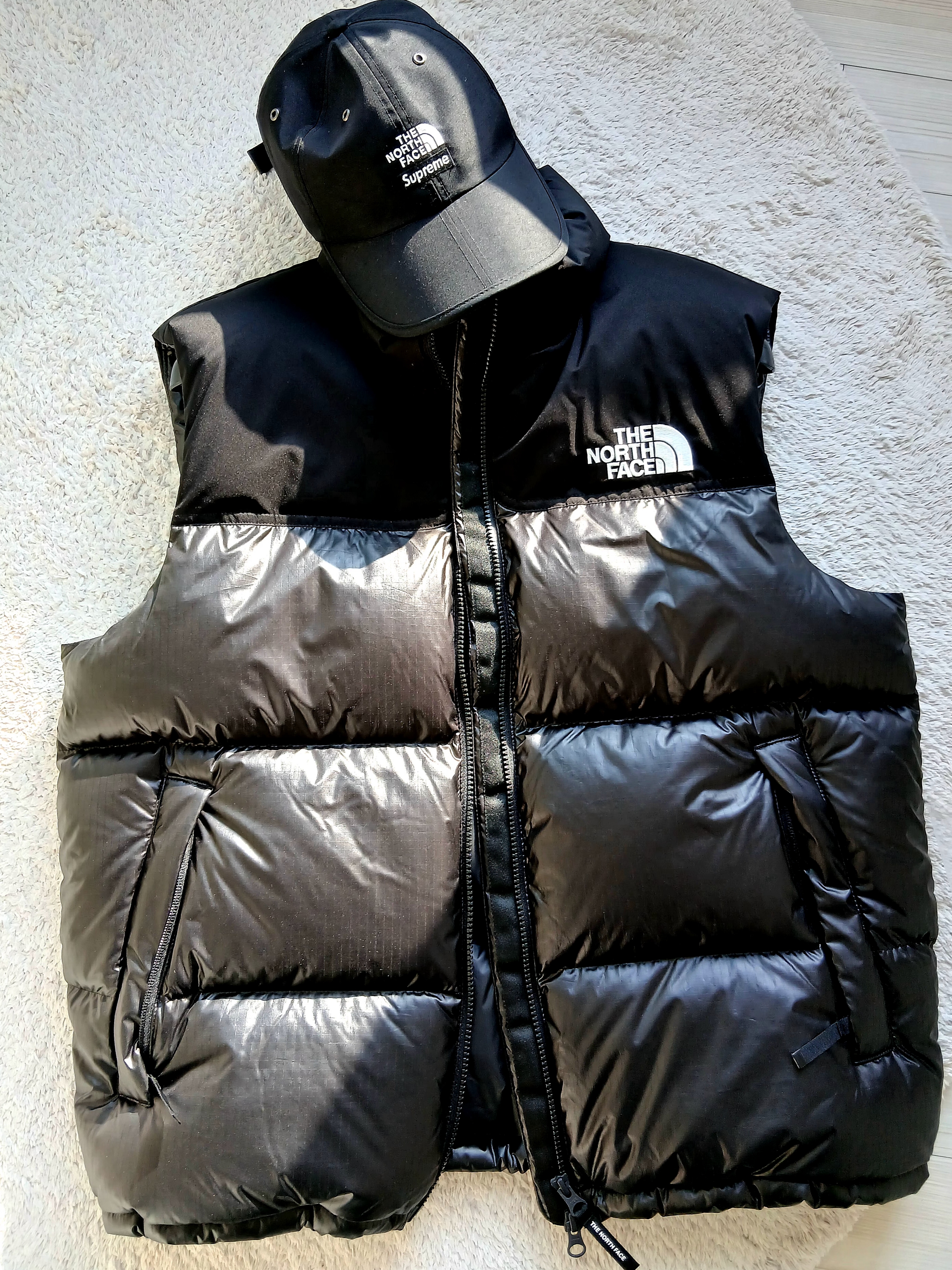 The North Face White Label Novelty Nuptse Down Vest Black, The North Face White Label Novelty Nuptse Down Vest Black 착용 스타일 - 3