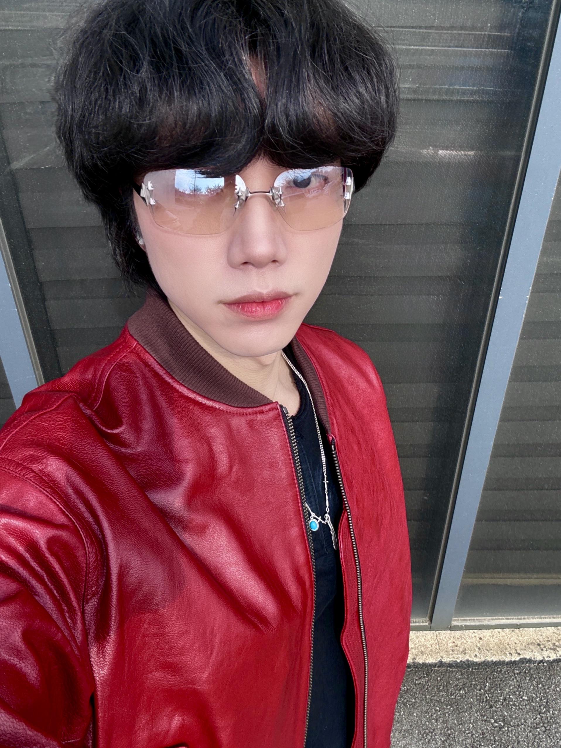Undermycar Hommage Embraced The Fireworks Goatskin Blouson Red - 24FW, Kamien Titan Baggy Pants Beige 착용 스타일 - 8