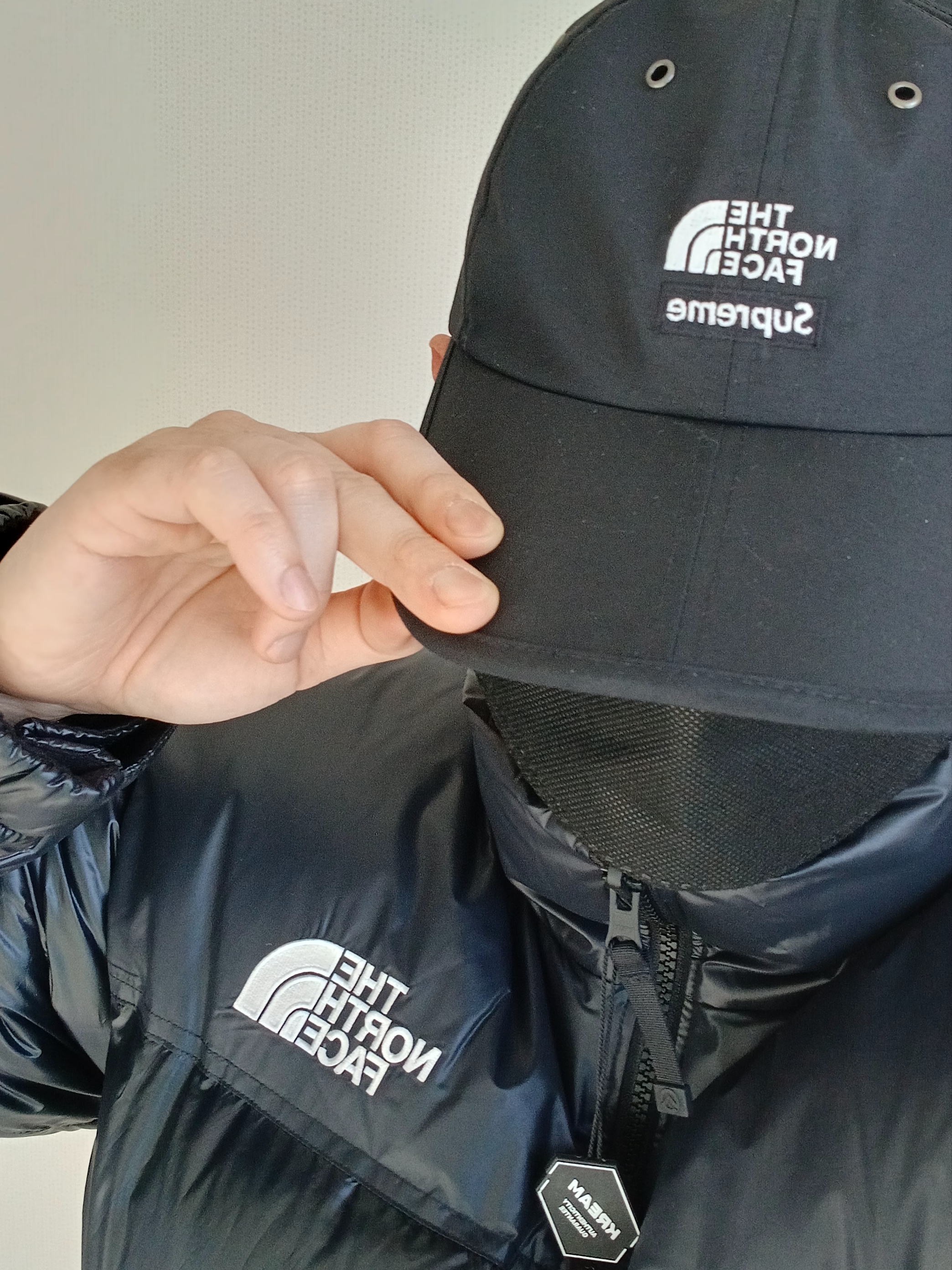 Supreme x The North Face Split 6-Panel Black - 24SS, The North Face Quantum Nuptse RDS Jacket Black 착용 스타일 - 2