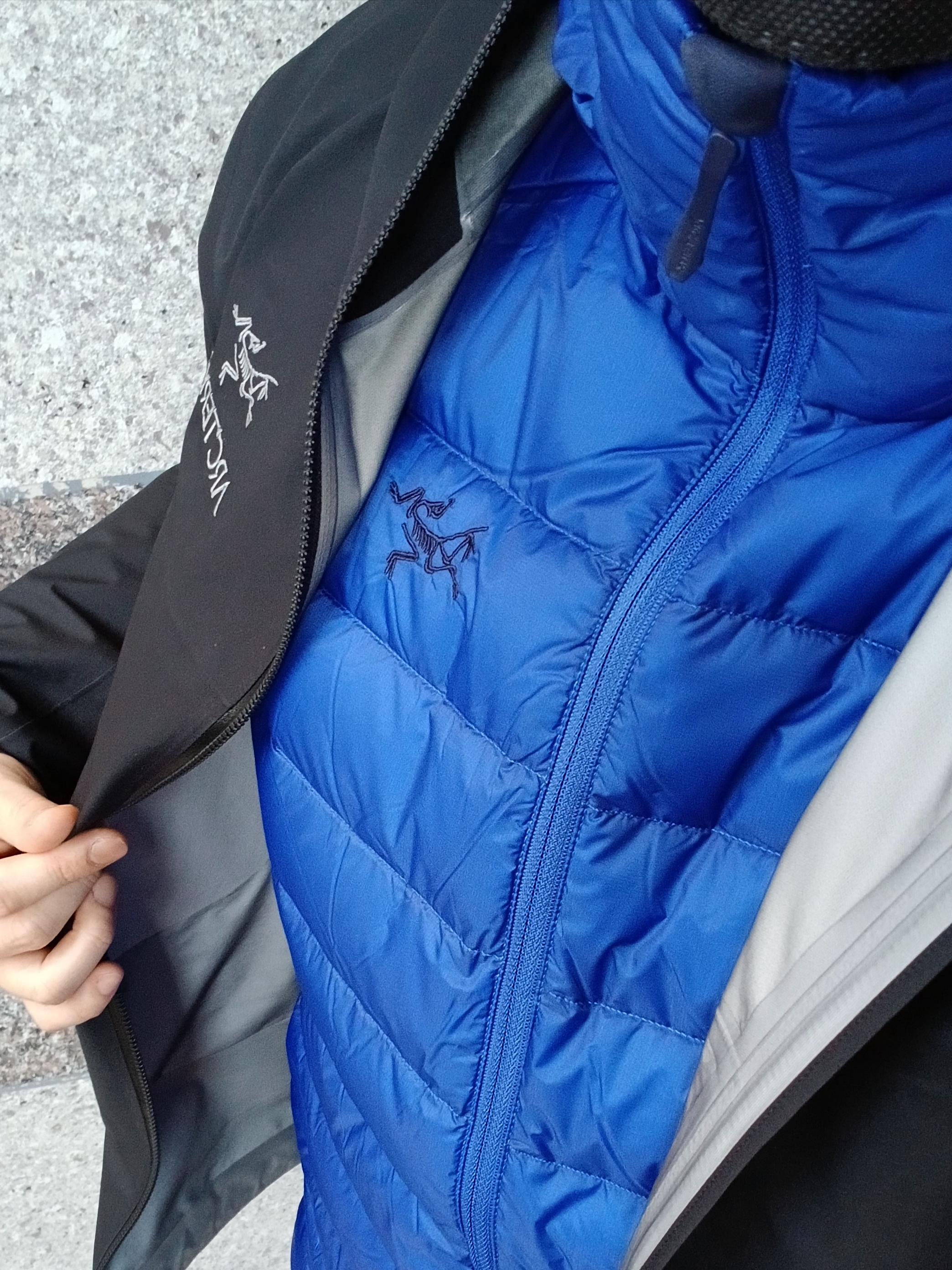 Arc'teryx Kragg Cotton LS T-Shirt 24K Black, Arc'teryx Cerium Hoody Vitality 착용 스타일 - 5