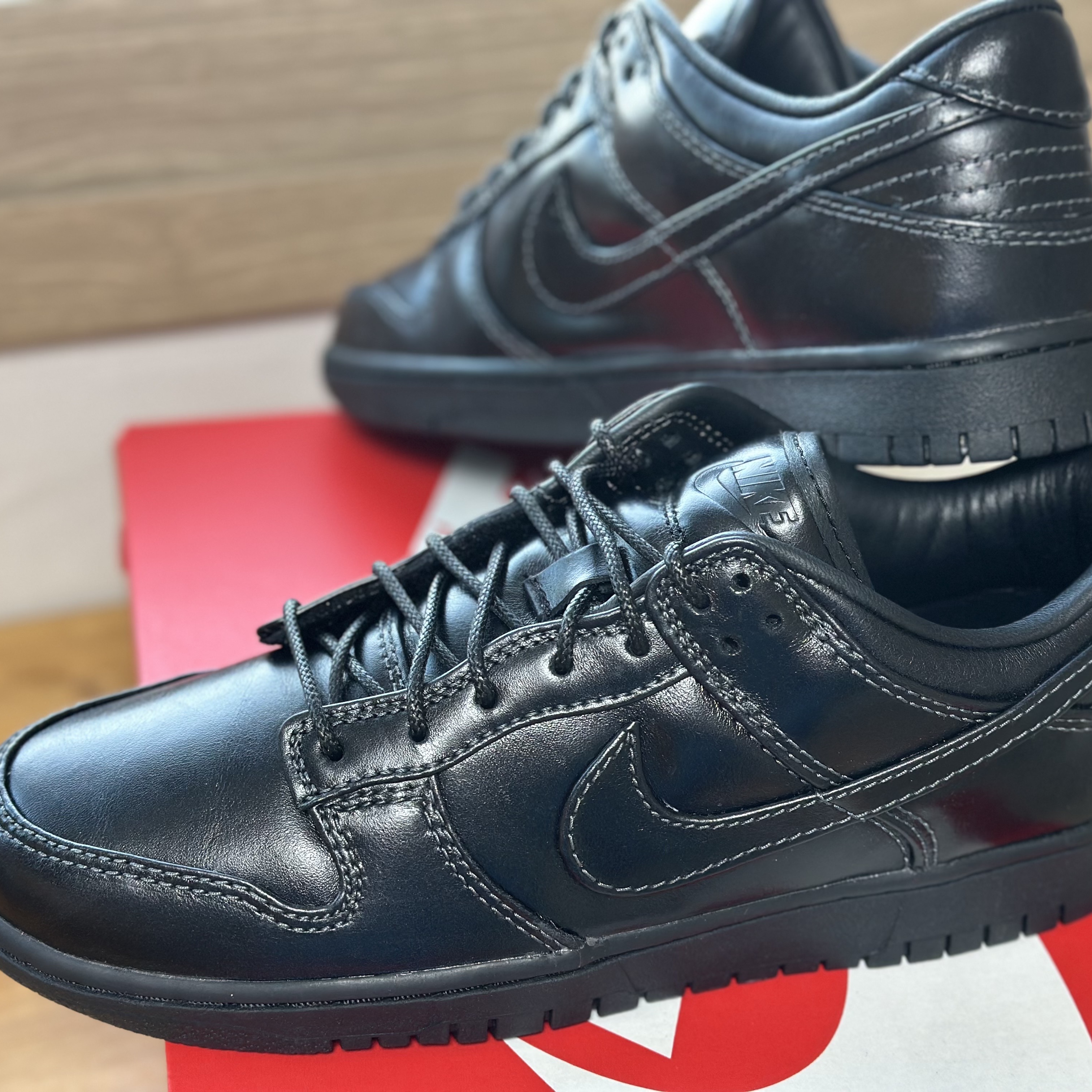Nike Dunk Low Retro PRM QS Black 착용 스타일 - 4
