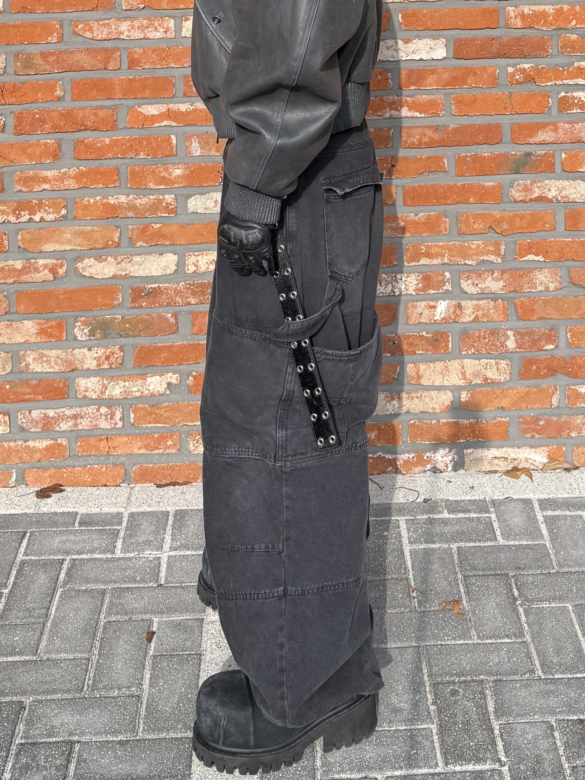 Balenciaga Stomper Bootie Black, Nonnod Double knee cover pants Vintage black 착용 스타일 - 7