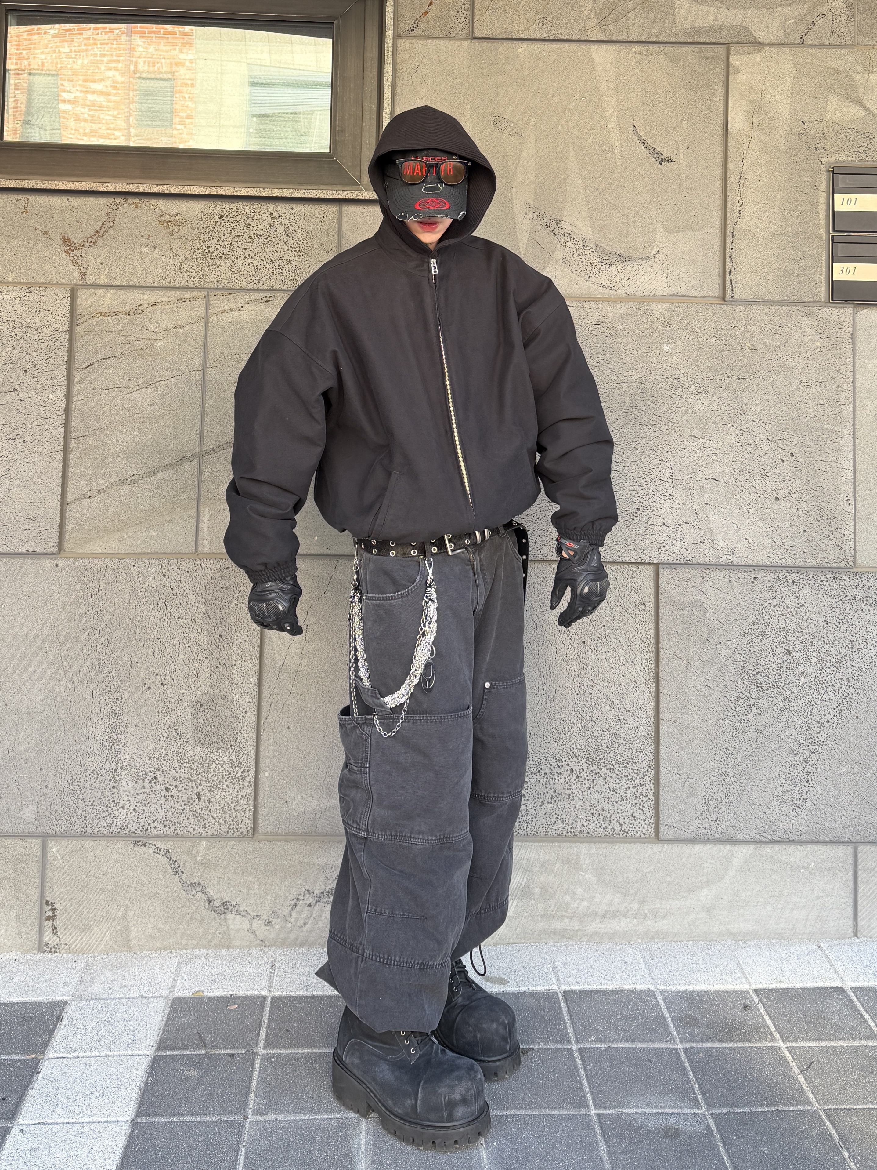 Nonnod Moleskine Bomber Jacket Matt Black, Nonnod Double knee cover pants Vintage black 착용 스타일 - 2