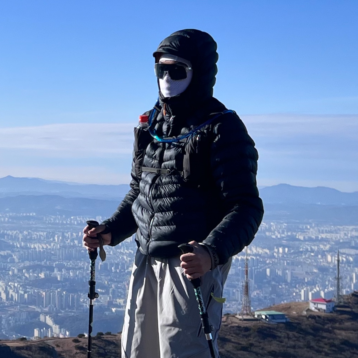 Rab Cirrus Alpine Insulated Jacket Beluga 착용 스타일