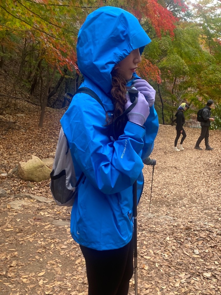 Nike ACG Storm-Fit ADV Cascade Rains Full Zip Jacket Light Photo Blue Summit White - Asia, Heisan Ultra-light Compact Pocketbag - Ice 착용 스타일 - 1