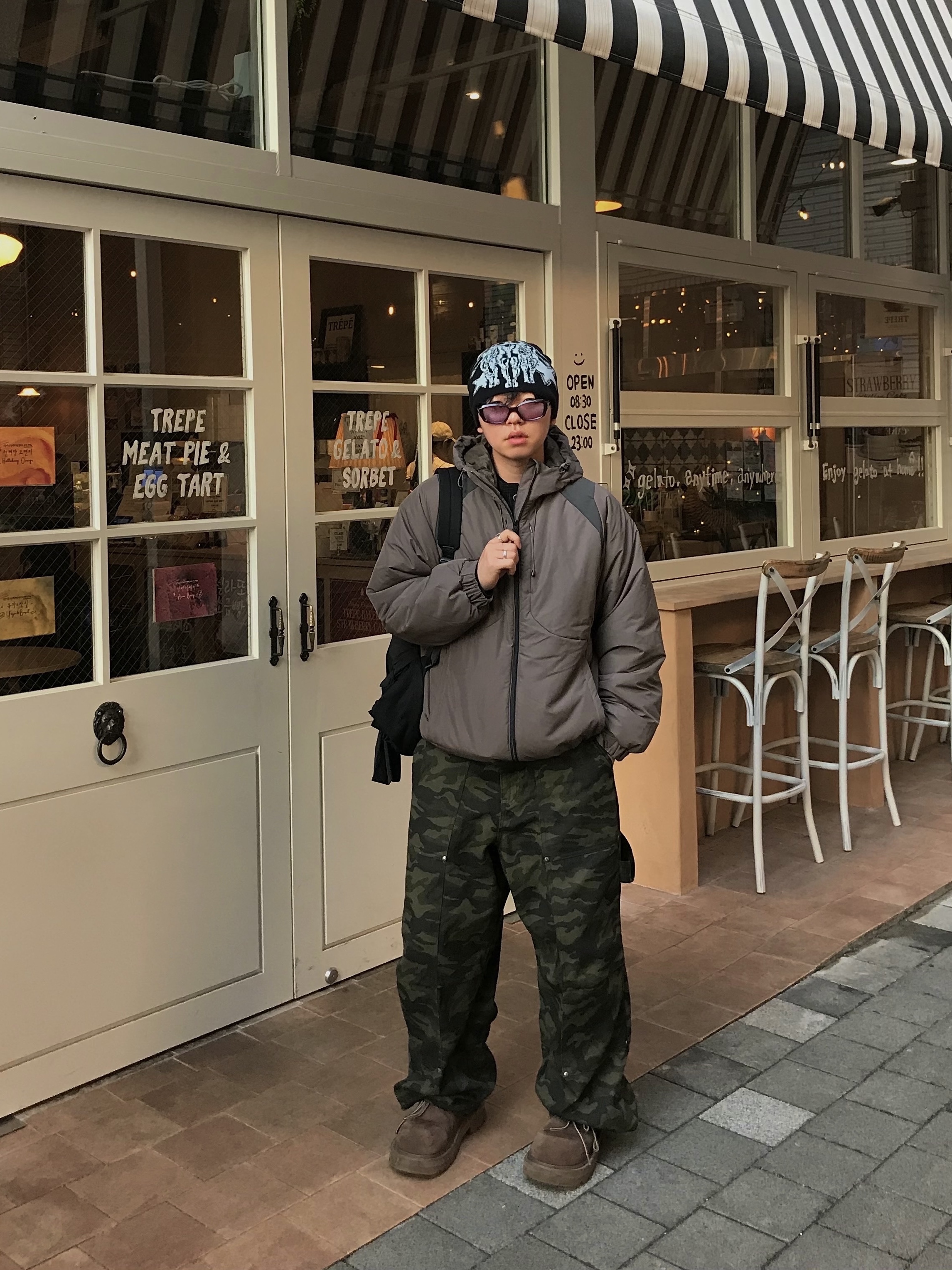 SOULESURES BOLD BELUGA Espresso Brown 착용 스타일 - 1