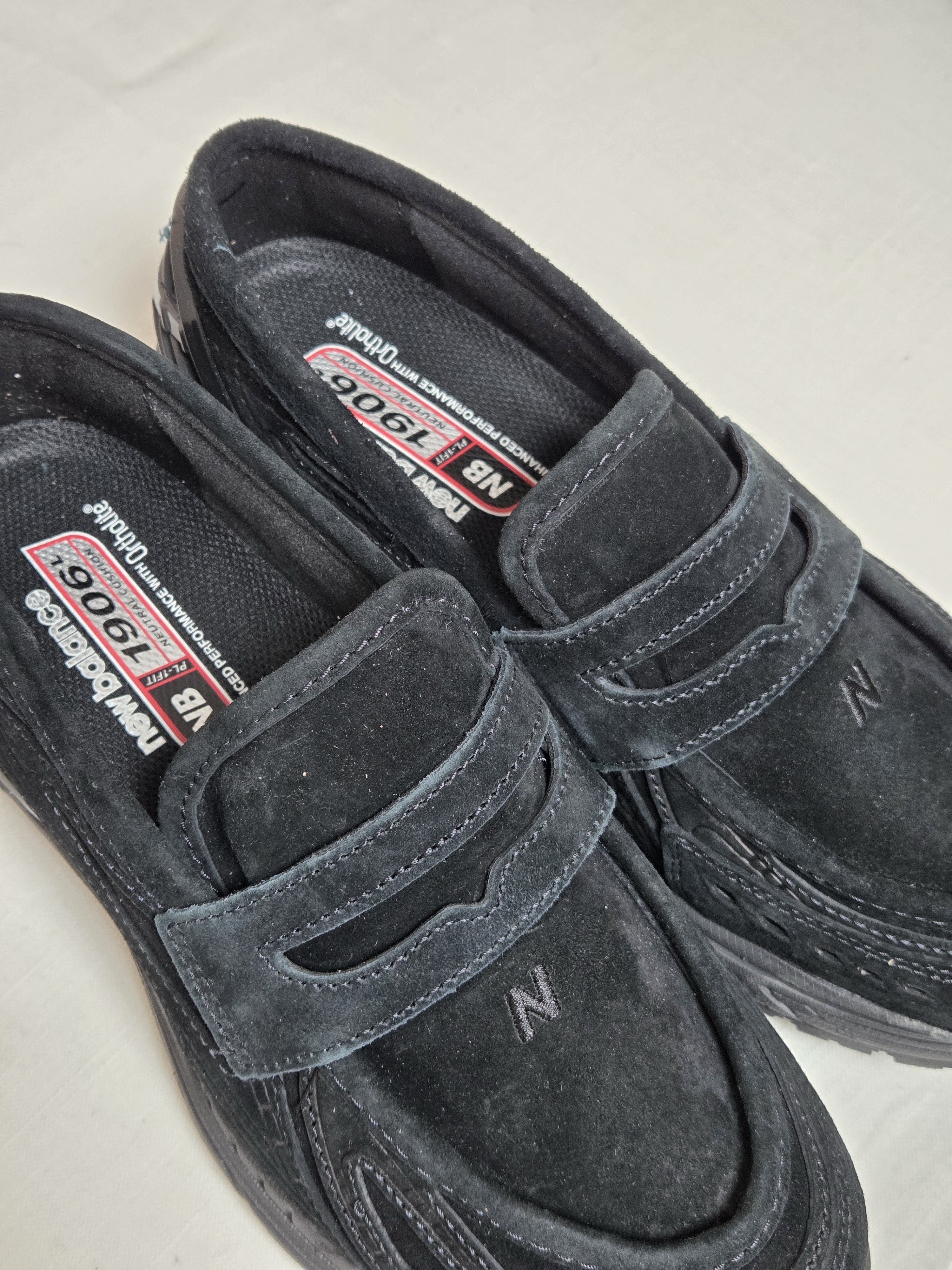 New Balance 1906L Black Black Cement 착용 스타일 - 2