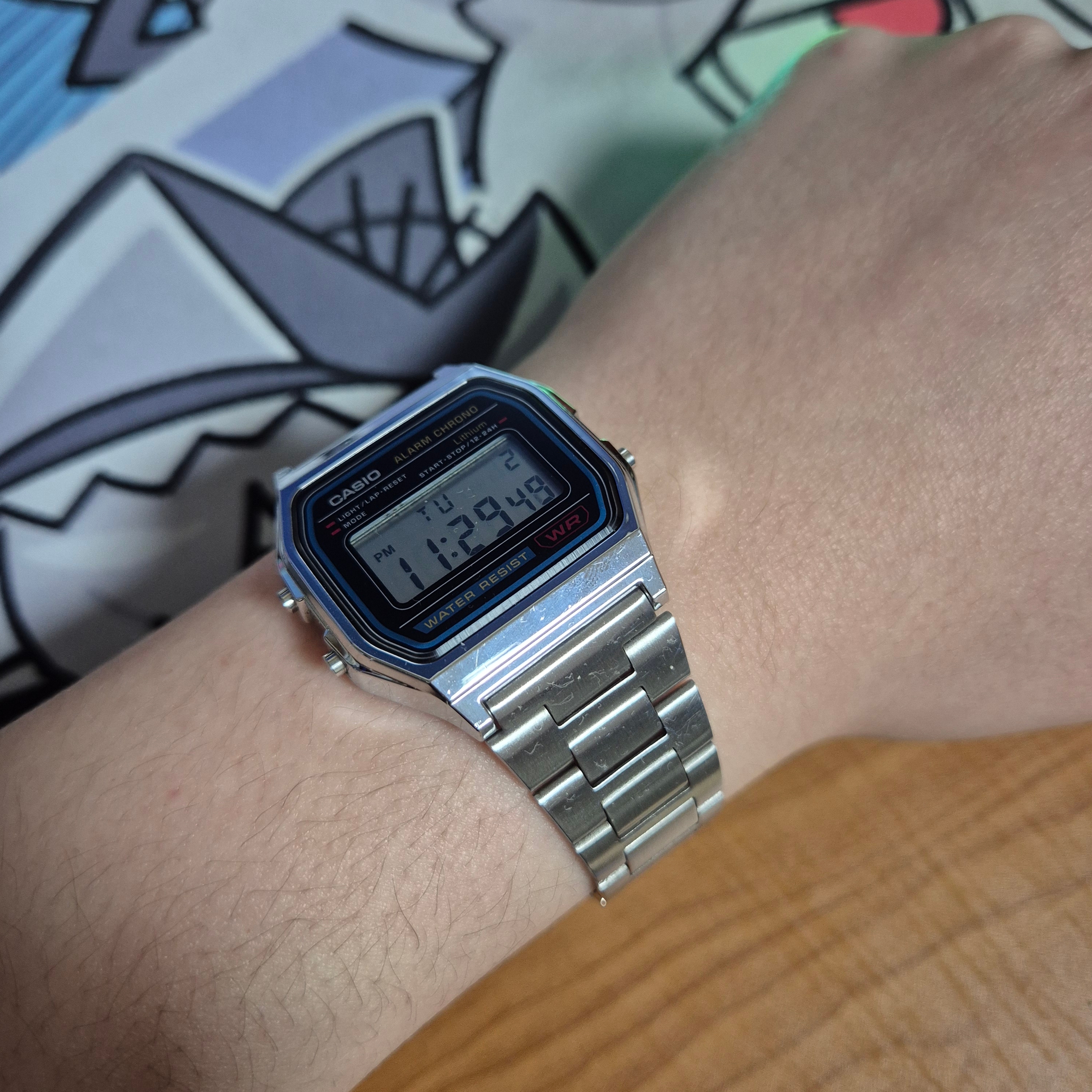 Casio A-158WA-1 착용 스타일