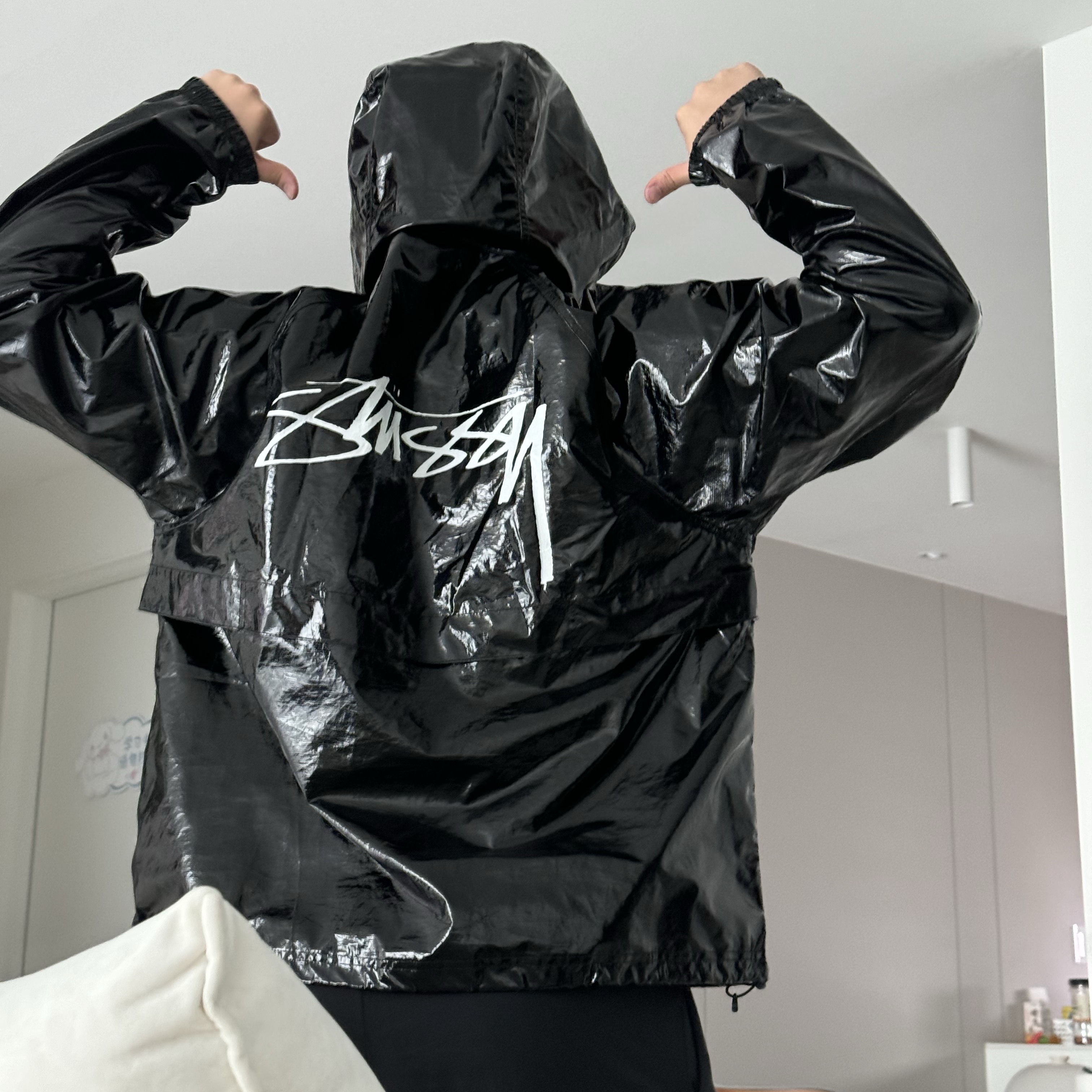 Stussy Beach Shell Coated Ripstop Black 착용 스타일