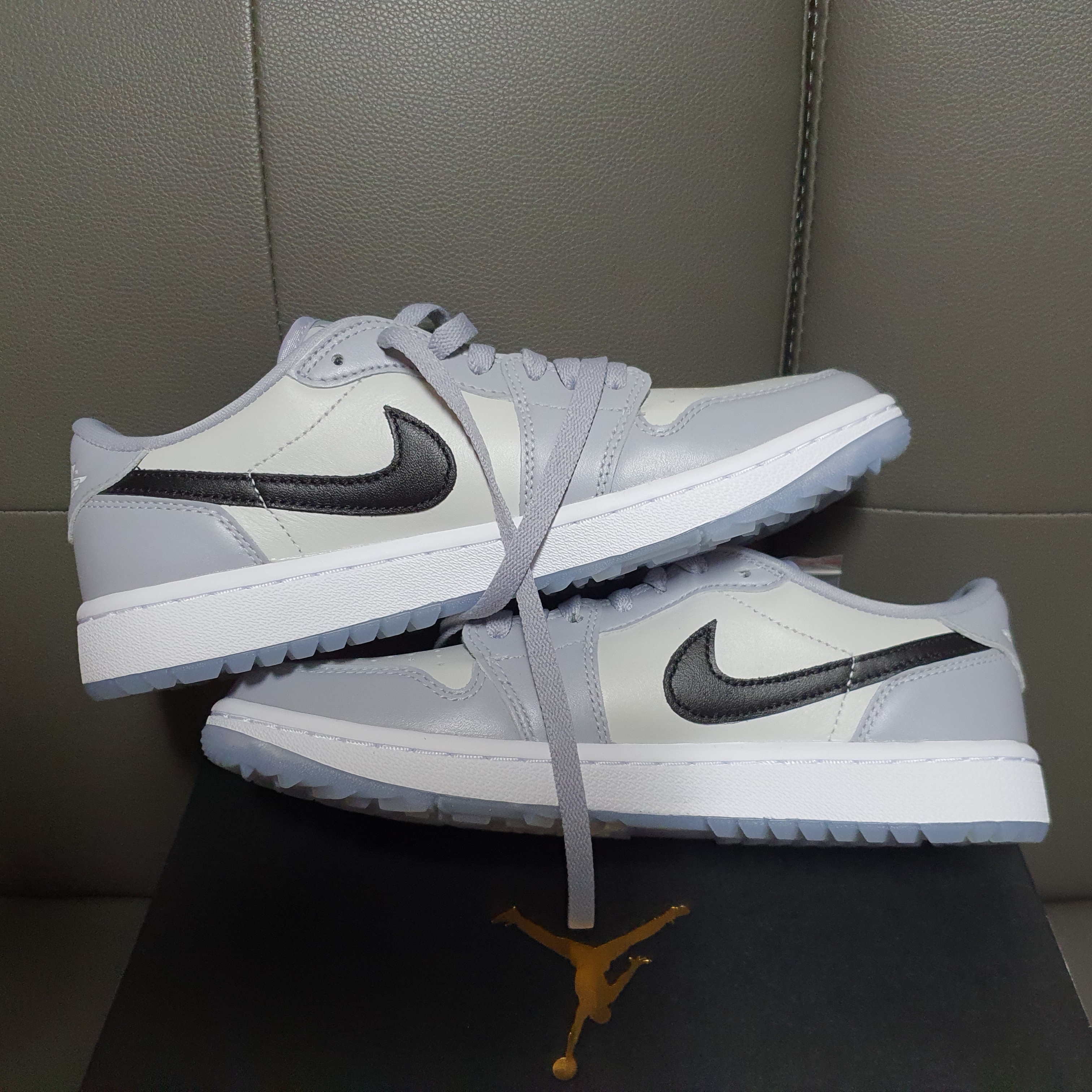 Jordan 1 Low Golf Wolf Grey 착용 스타일