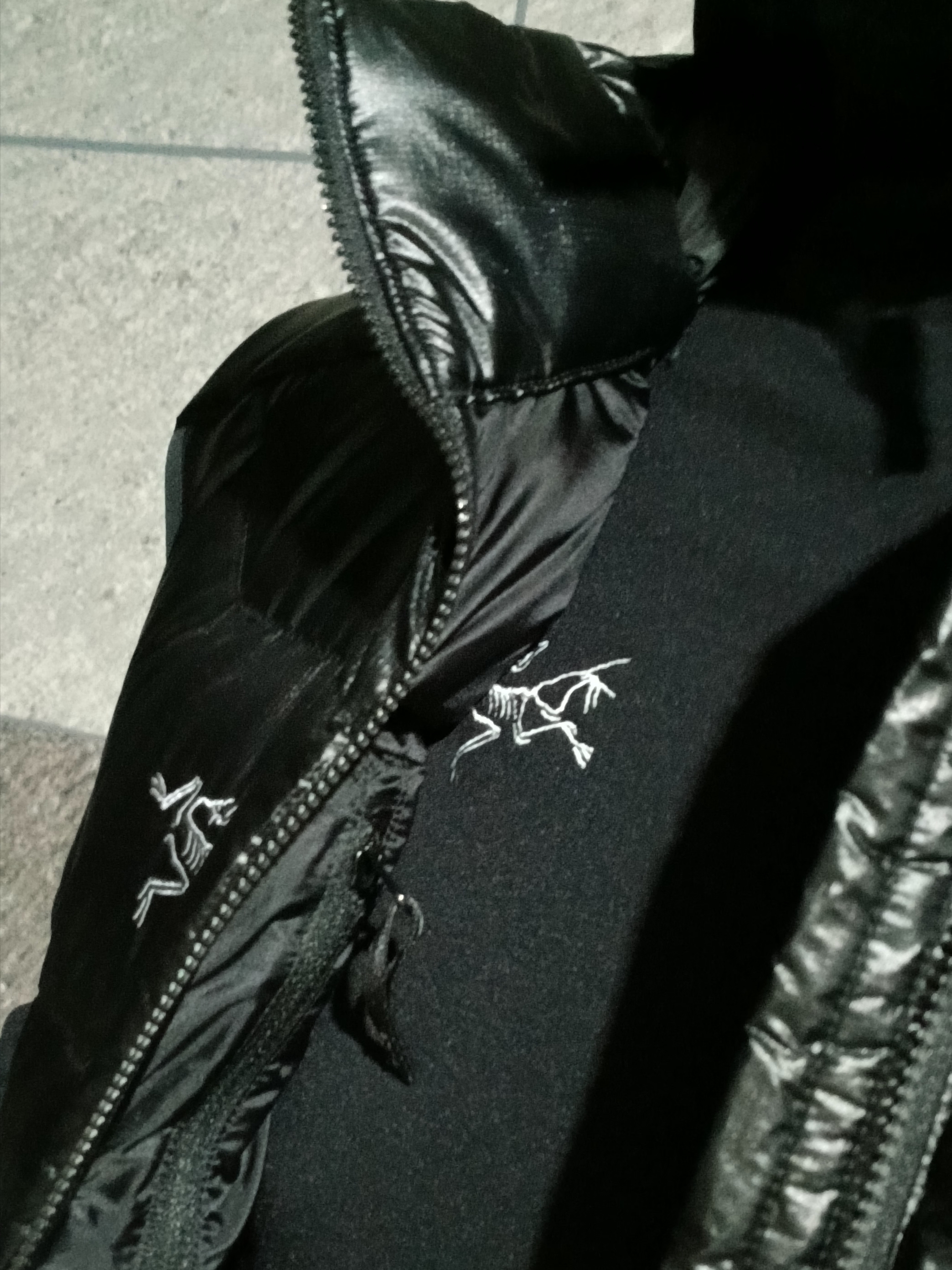 Arc'teryx Cerium SV Hoody Black, Arc'teryx Kyanite LT Hoody Black 착용 스타일 - 1