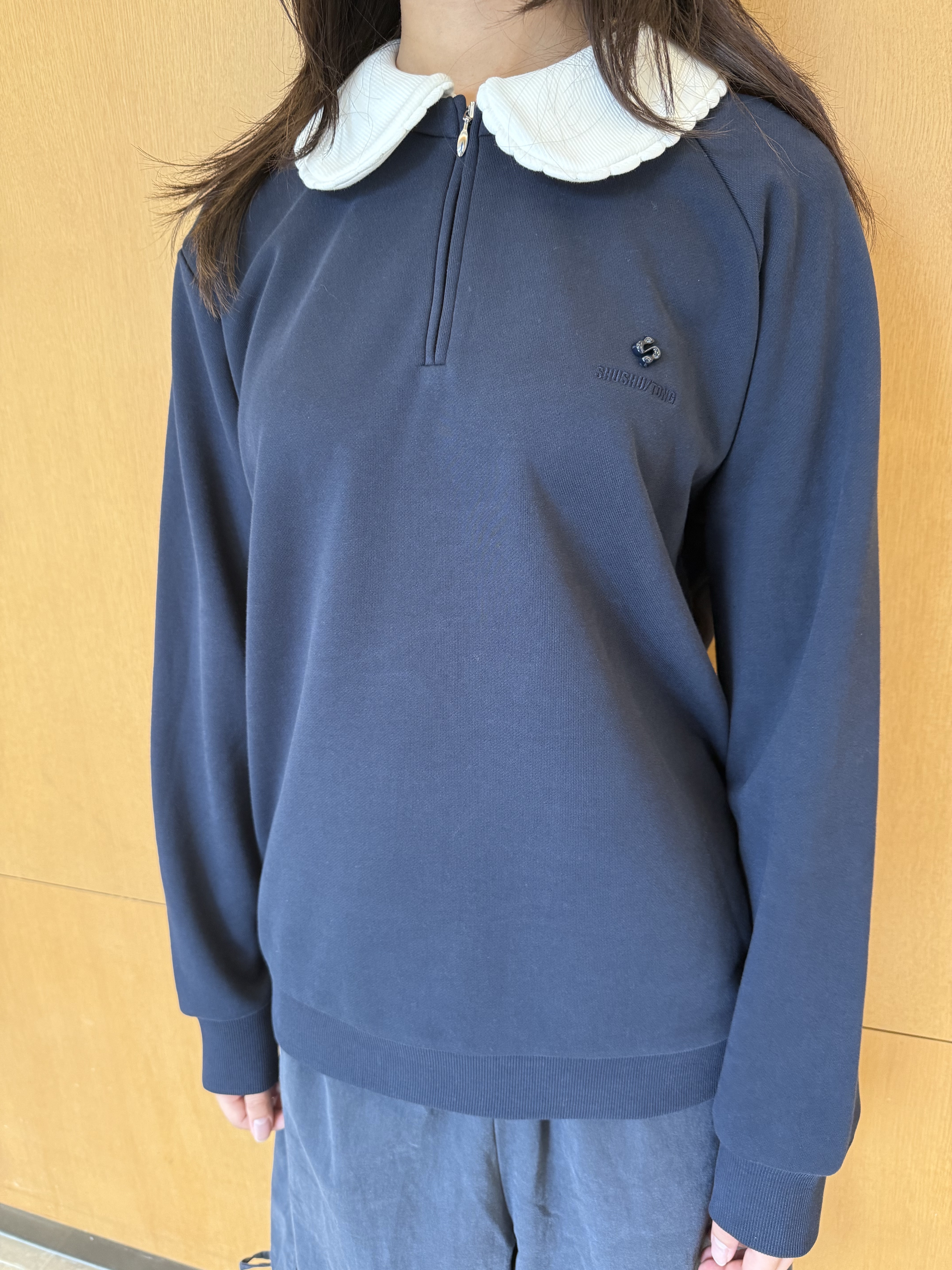 Shushu/Tong Women Doll Collar Oversized Sweatshirt Navy Blue - 25FW 착용 스타일 - 6
