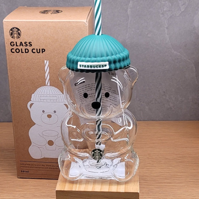 Starbucks Autumn Bearista Glass Cold Cup 591ml 착용 스타일