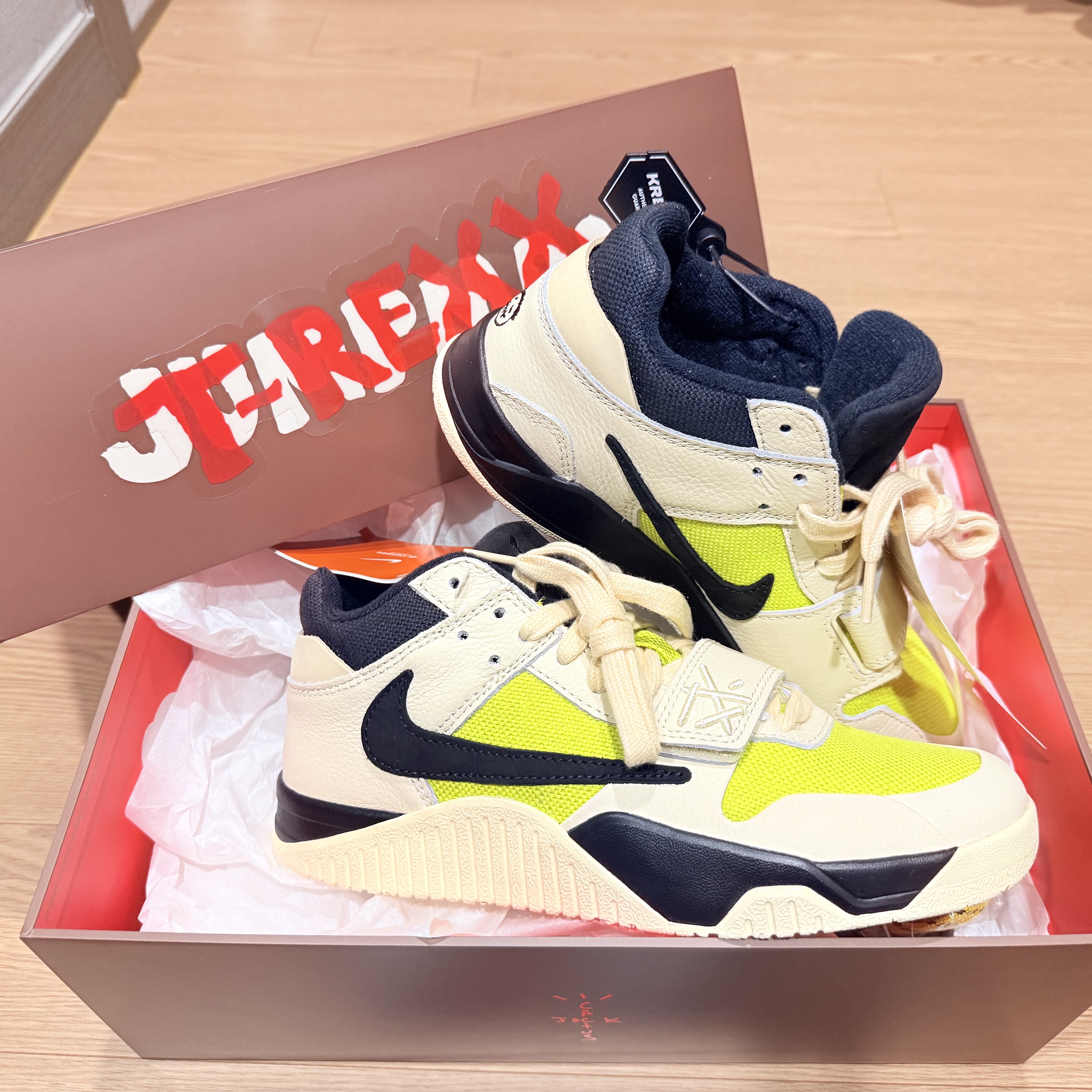 Jordan x Travis Scott Jumpman Jack TR Bright Cactus 착용 스타일