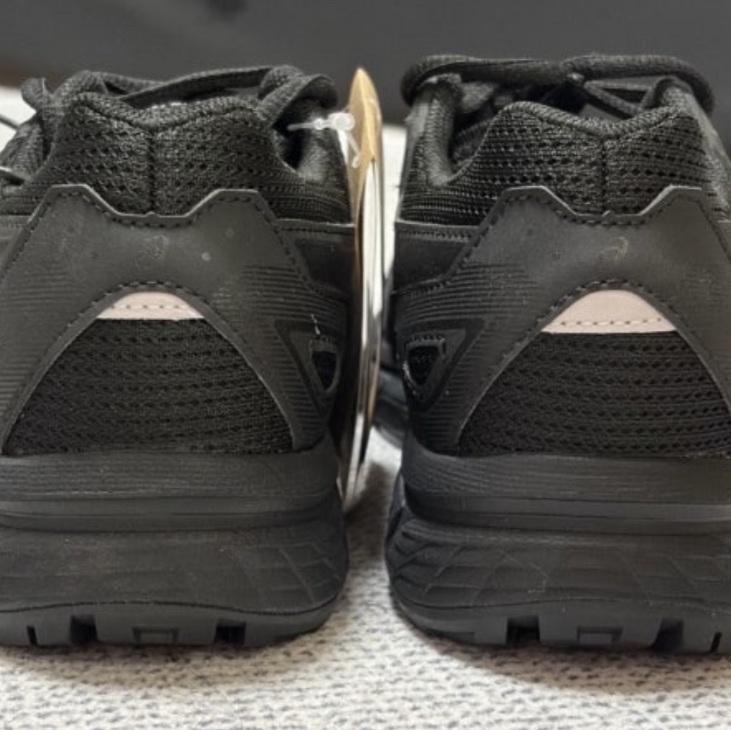 (W) Asics Jog 100 T Black - 2E Extra Wide 착용 스타일