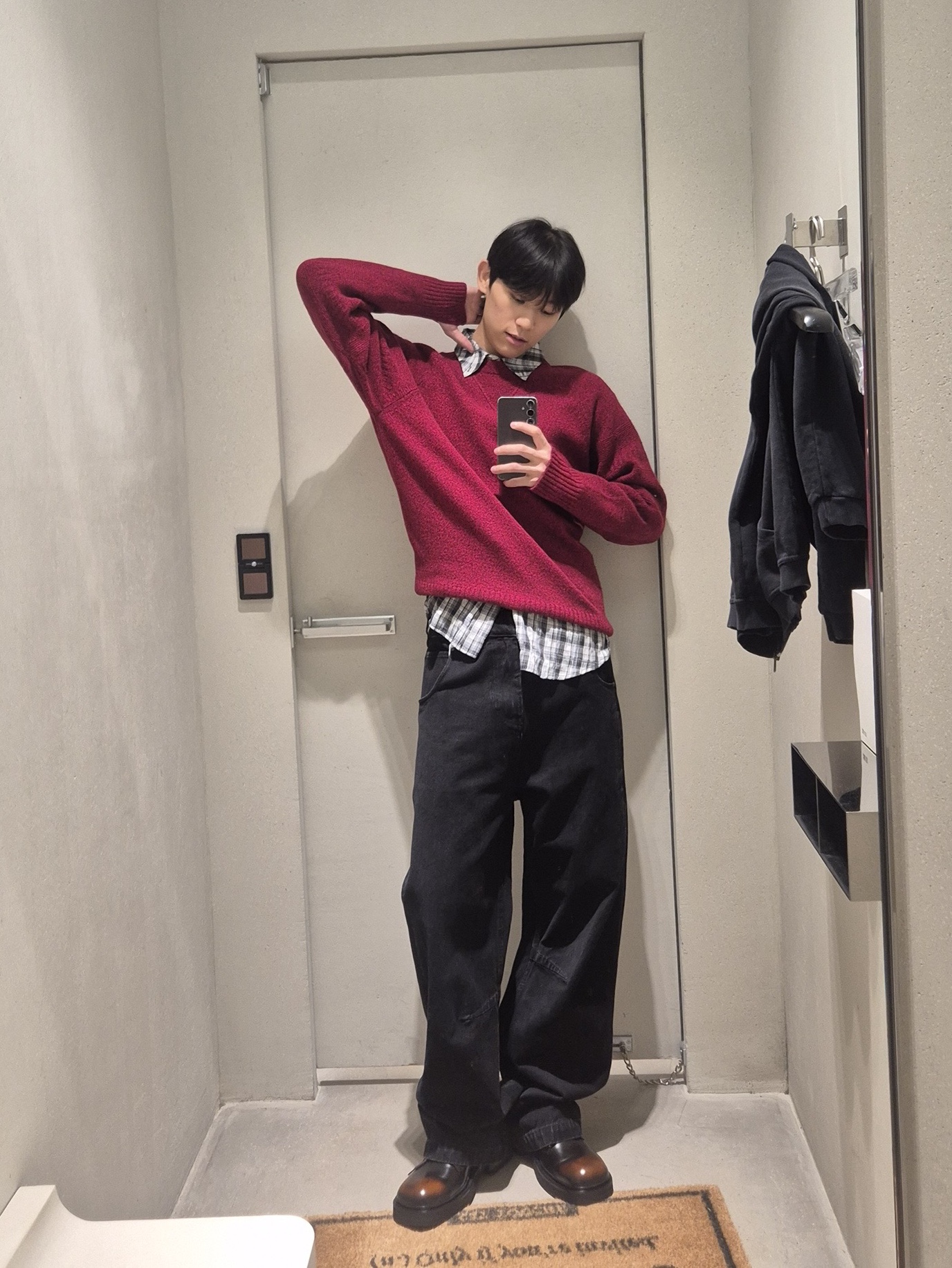 Entire Studios Gem Jeans Magnetite - 25SS 착용 스타일 - 3