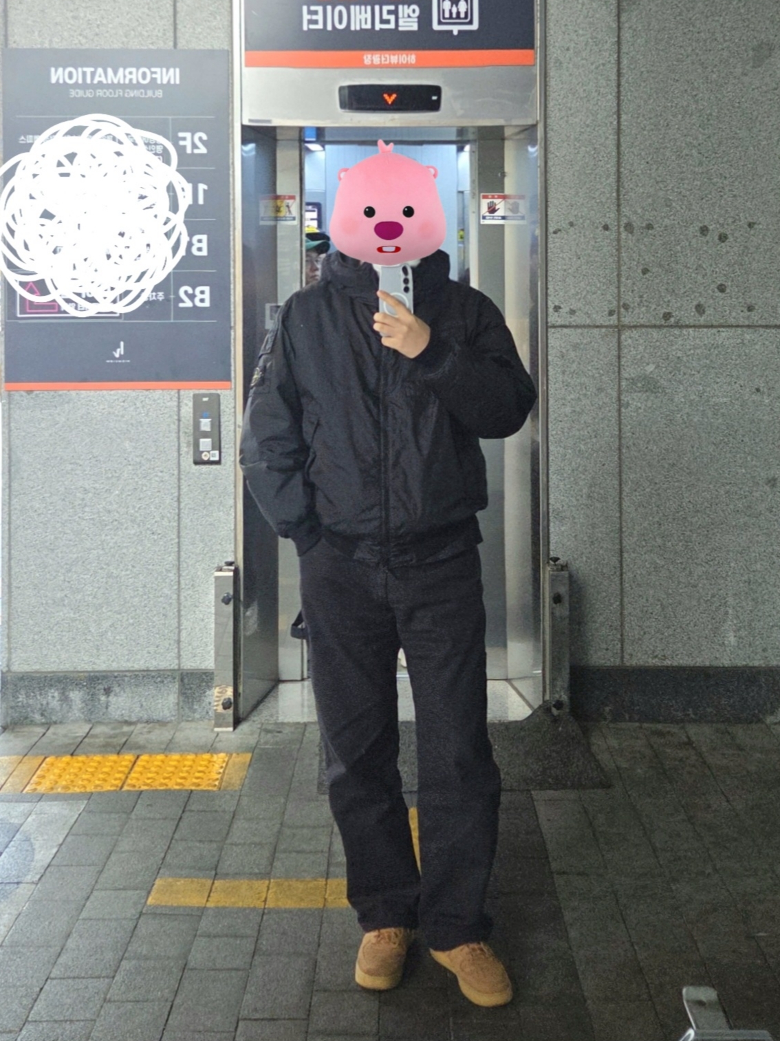 Stone Island 4100005 Membrana 3L TC Hooded Padded Jacket with Water-Resistant Membrane Black - 26SS, Adidas Forum Low Classic Brown 착용 스타일