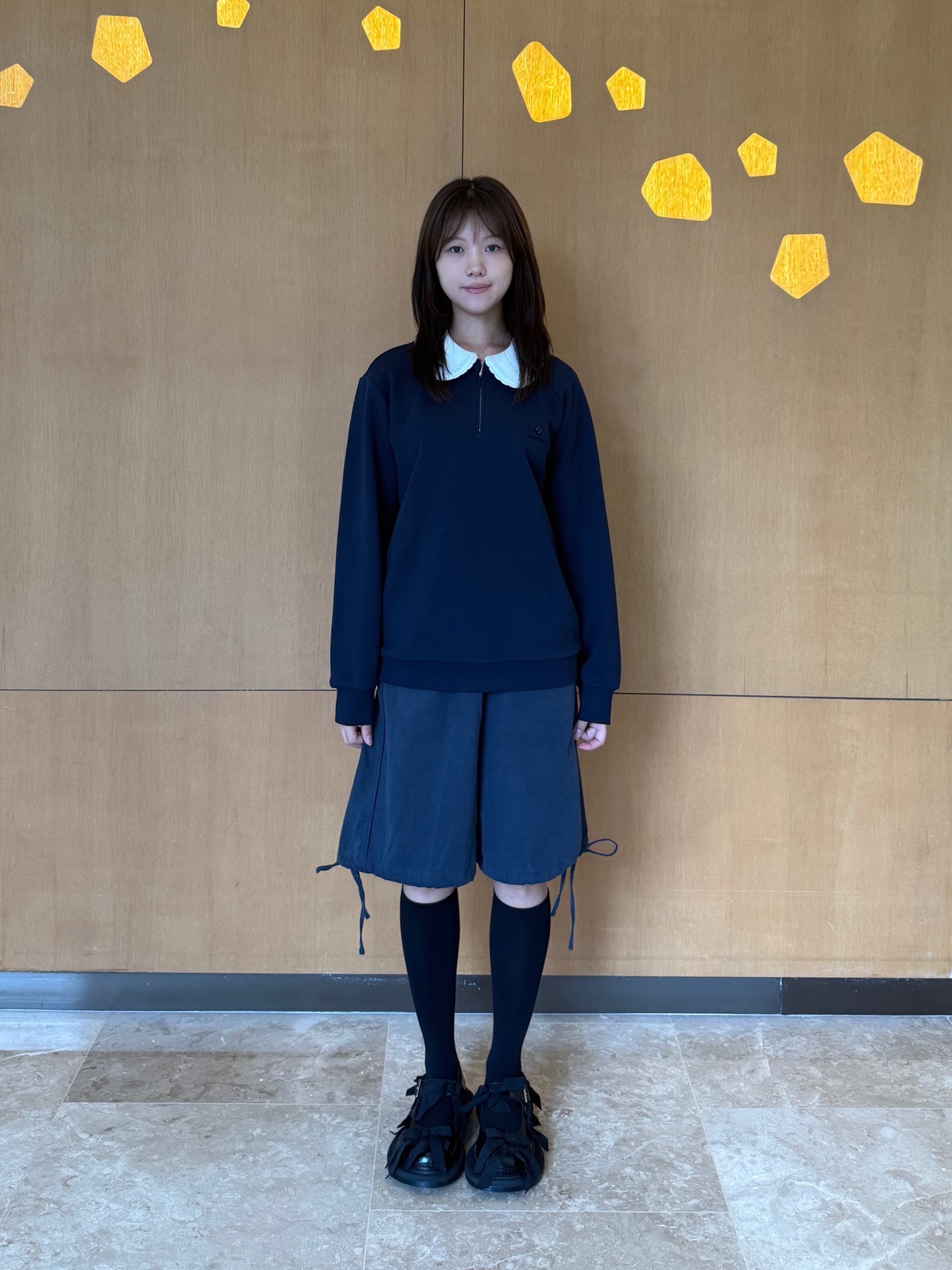 Shushu/Tong Women Doll Collar Oversized Sweatshirt Navy Blue - 25FW 착용 스타일 - 2