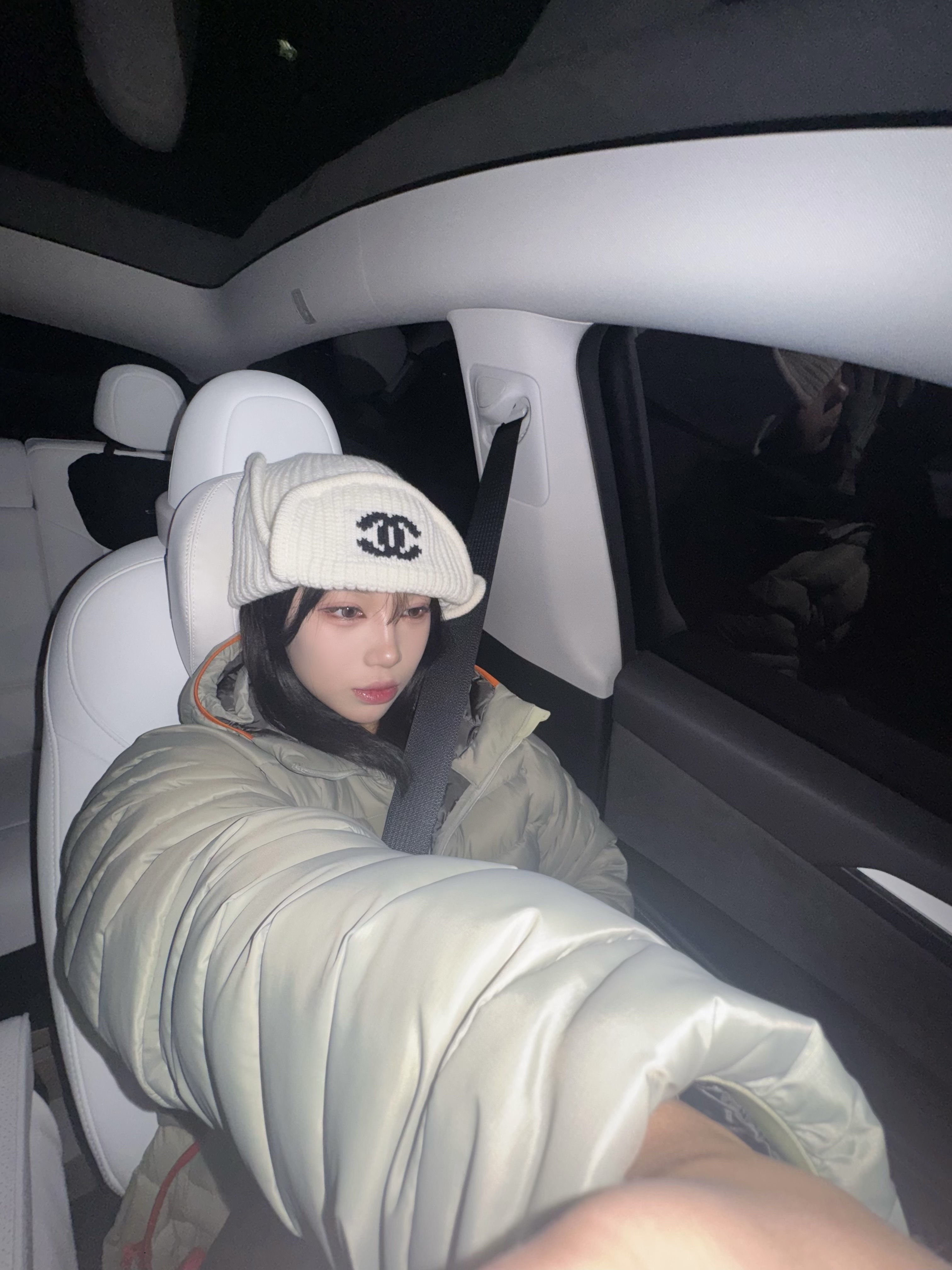 Arc'teryx Cerium Hoody Habitat 착용 스타일 - 3