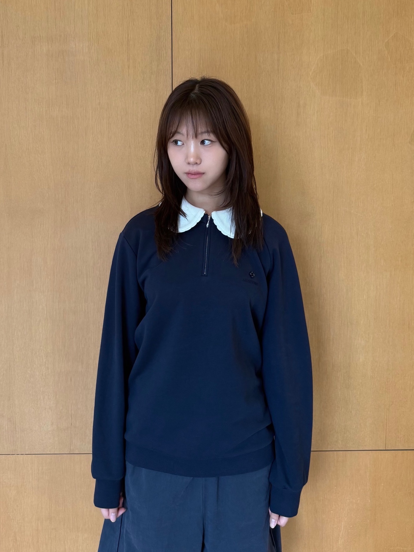 Shushu/Tong Women Doll Collar Oversized Sweatshirt Navy Blue - 25FW 착용 스타일 - 1