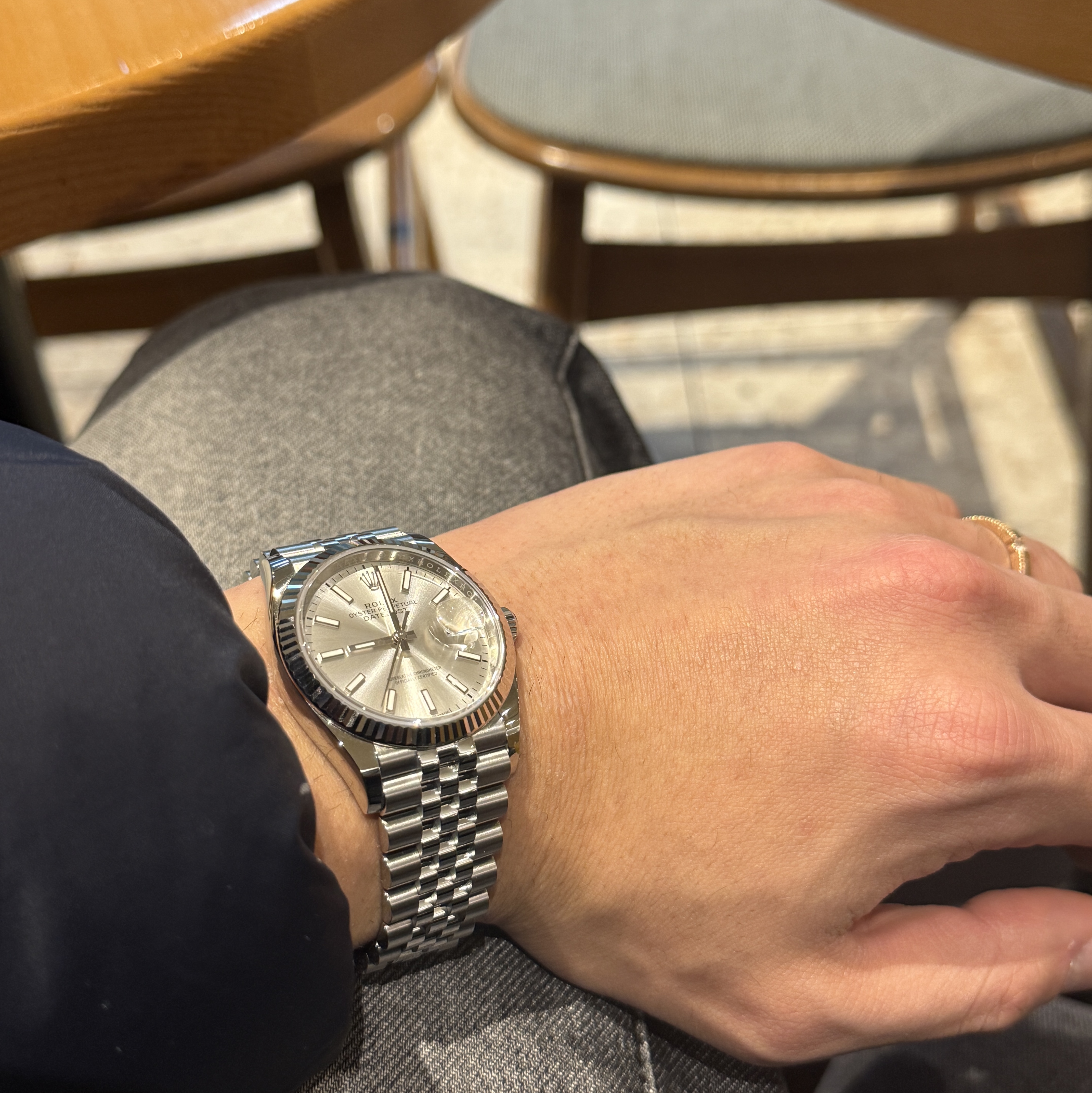 Rolex Datejust 36mm 126234 Silver Jubilee, Moncler Maya Hooded Short Down Jacket Black - 25FW 착용 스타일