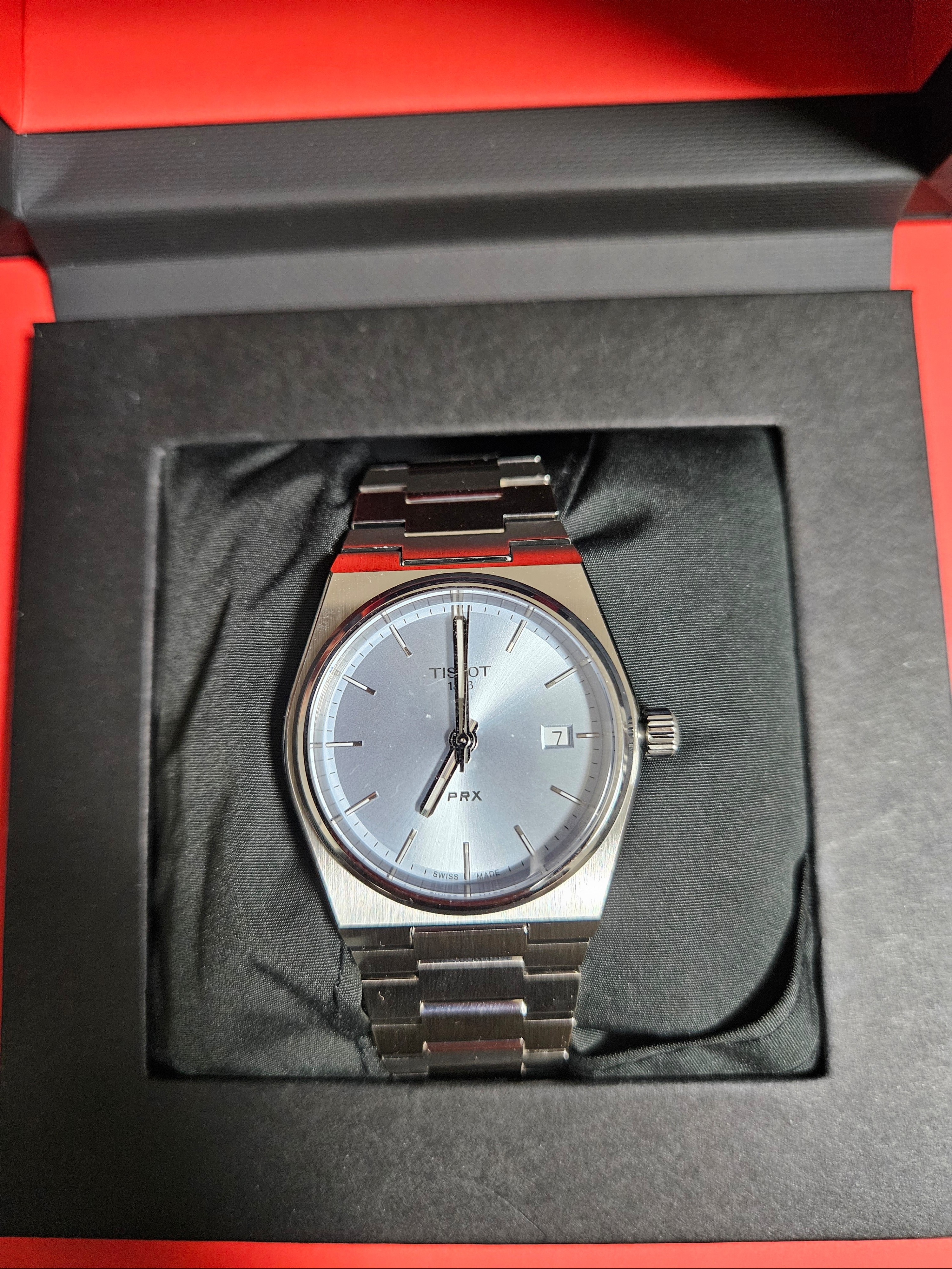 Tissot PRX 35mm Quartz Steel Light Blue 착용 스타일 - 2