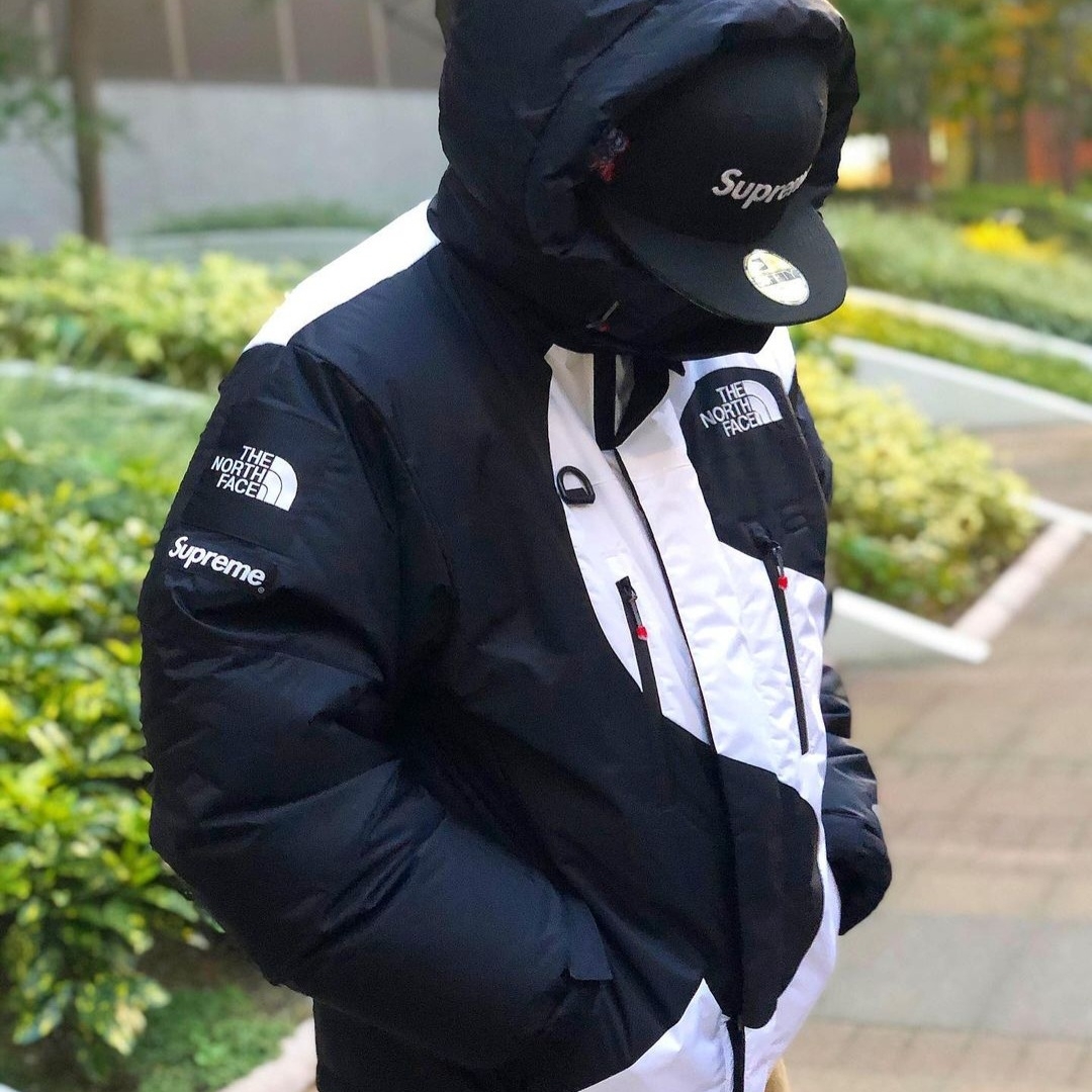 Supreme x The North Face S Logo Summit Series Himalayan Parka Black - 20FW, Supreme No Comp Box Logo New Era Black - 21FW 착용 스타일
