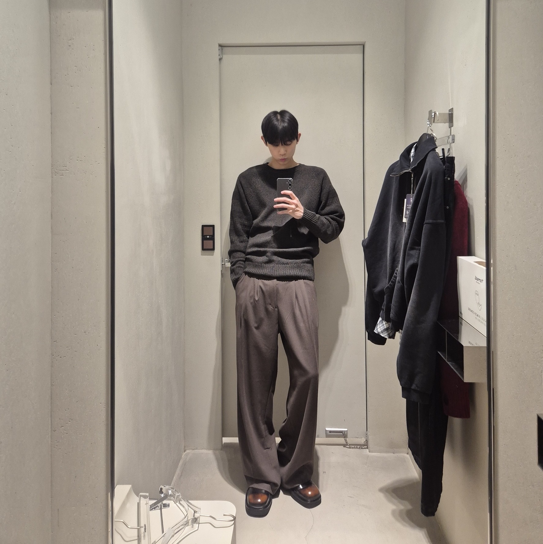 Eytys Savoy Leather Amber - 25FW 착용 스타일 - 4